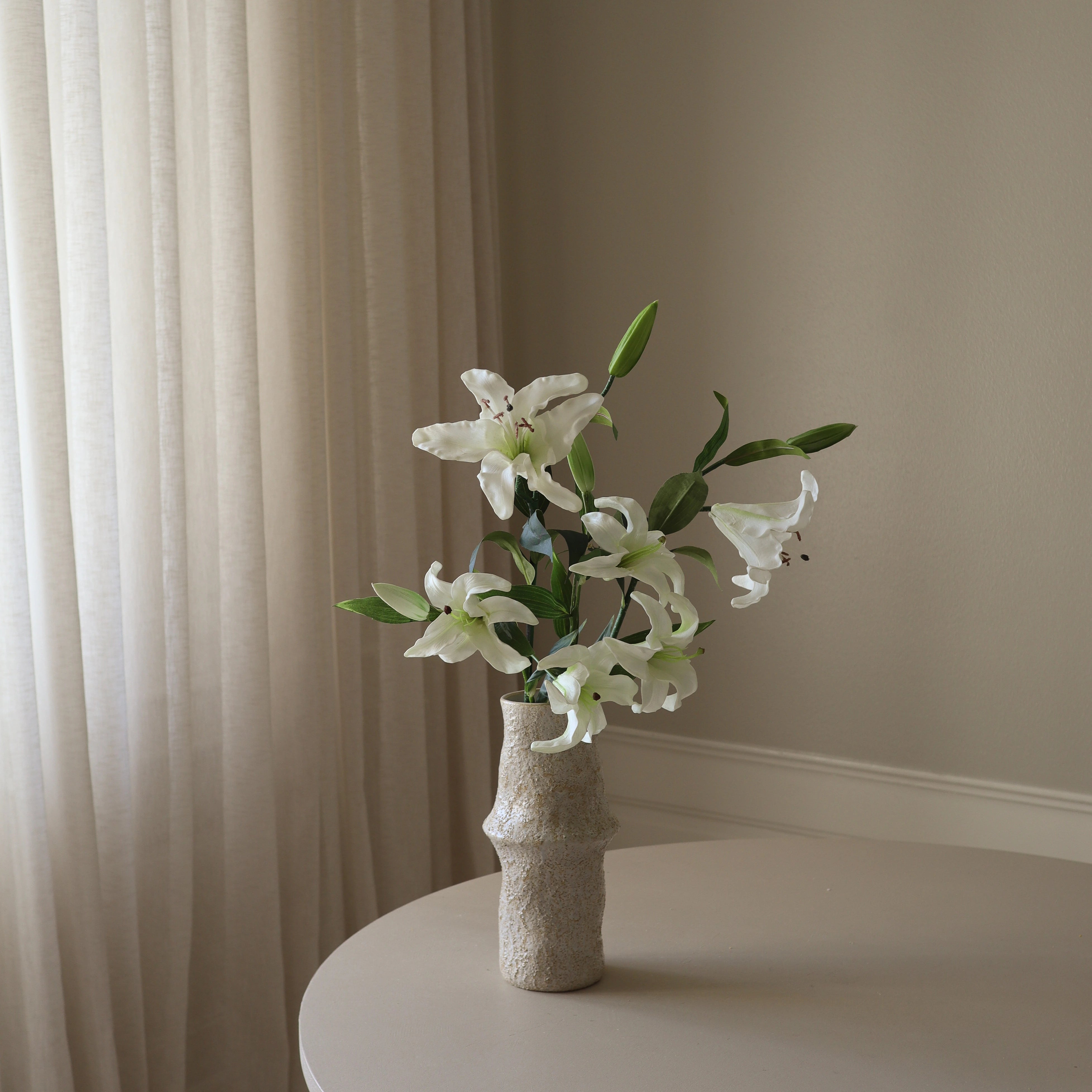 Elegant Lily Bouquet met vaas