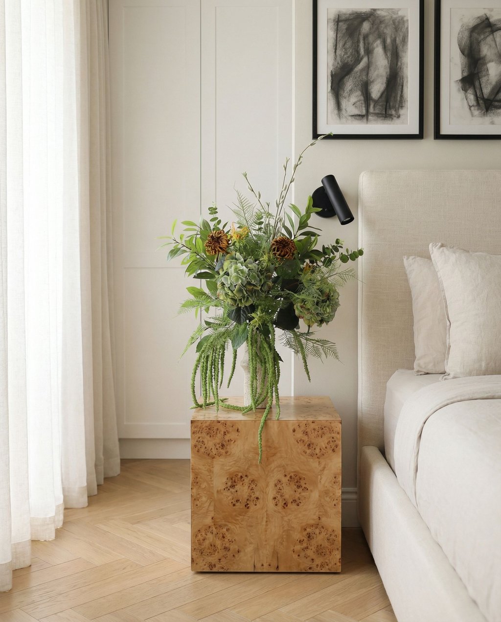 Forest Embrace met vaas — kunstbloemen bundel van Botane, detailfoto 3