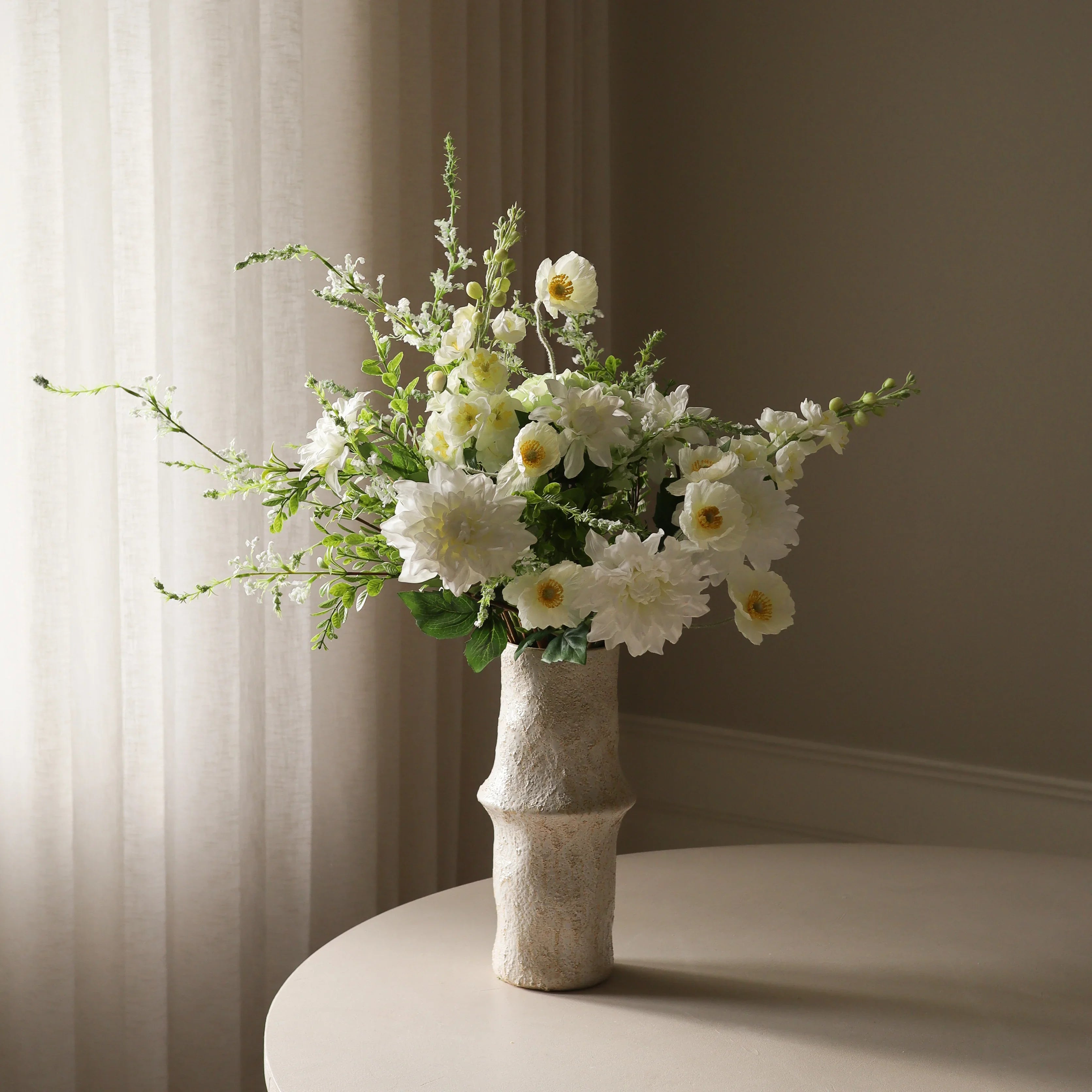 Chantilly Lace — kunstbloemen boeket van Botane, detailfoto 3