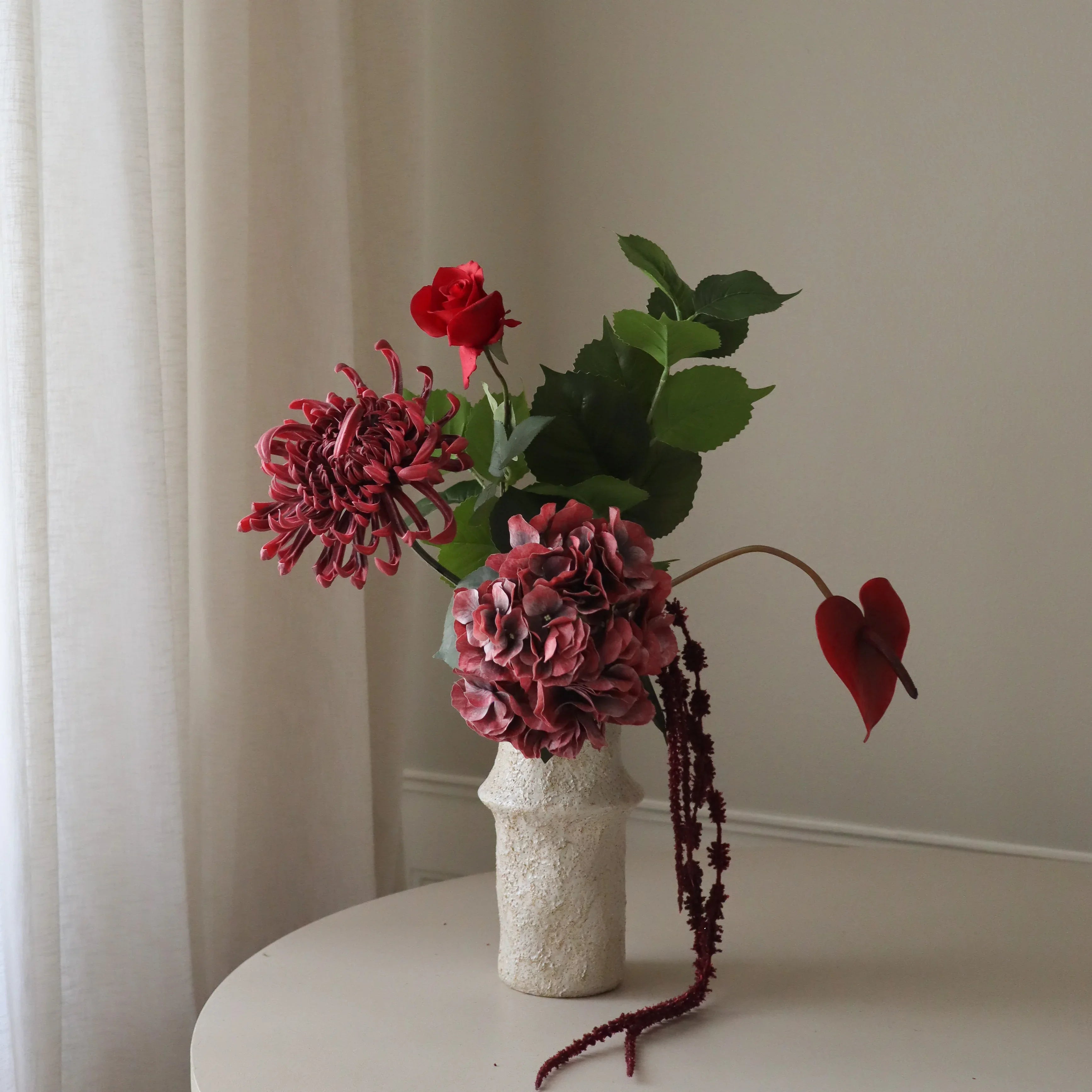 Deep Form — kunstbloemen boeket van Botane
