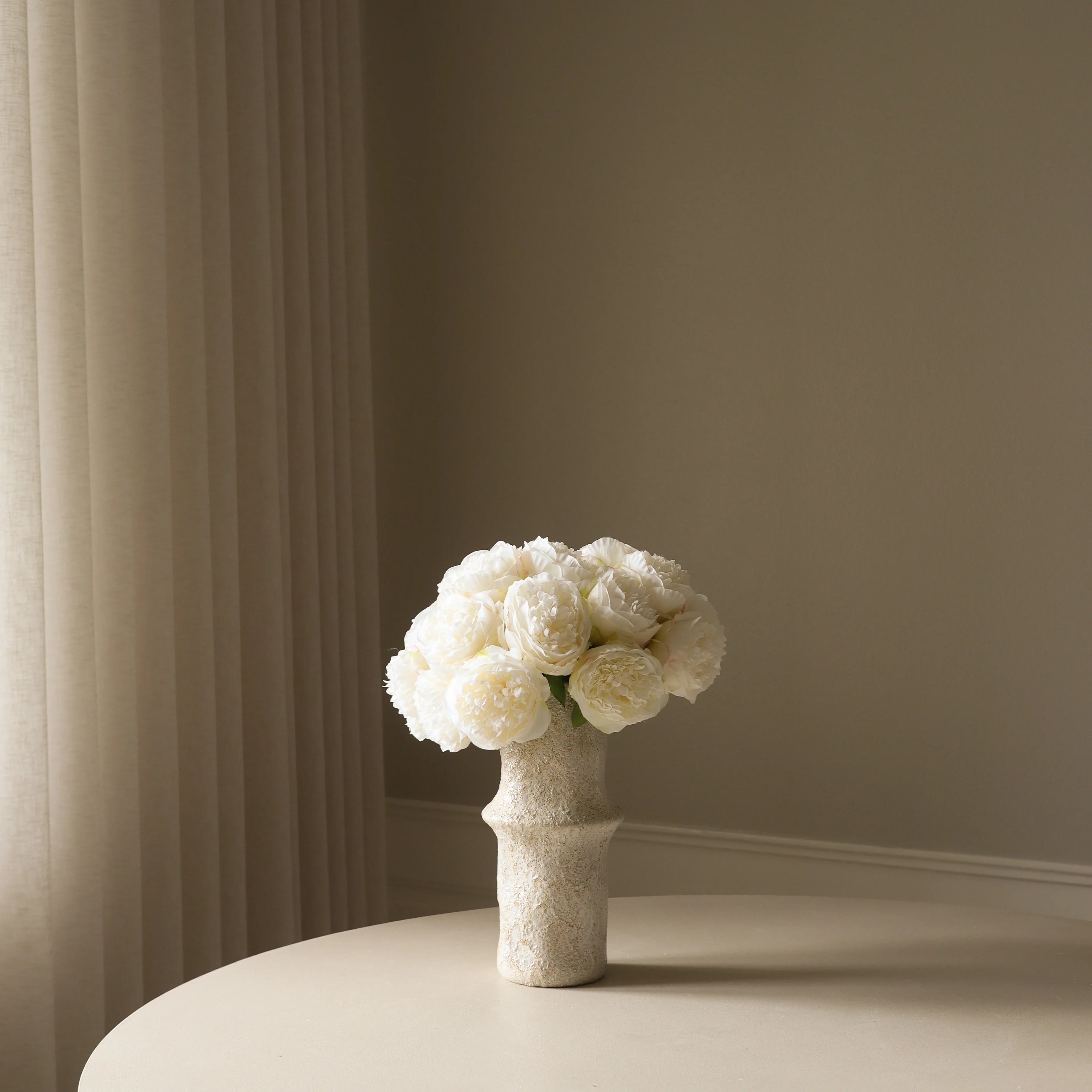 Grand Mini Peony Bouquet — kunstbloemen boeket van Botane