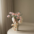 Petal Cascade — kunstbloemen boeket van Botane