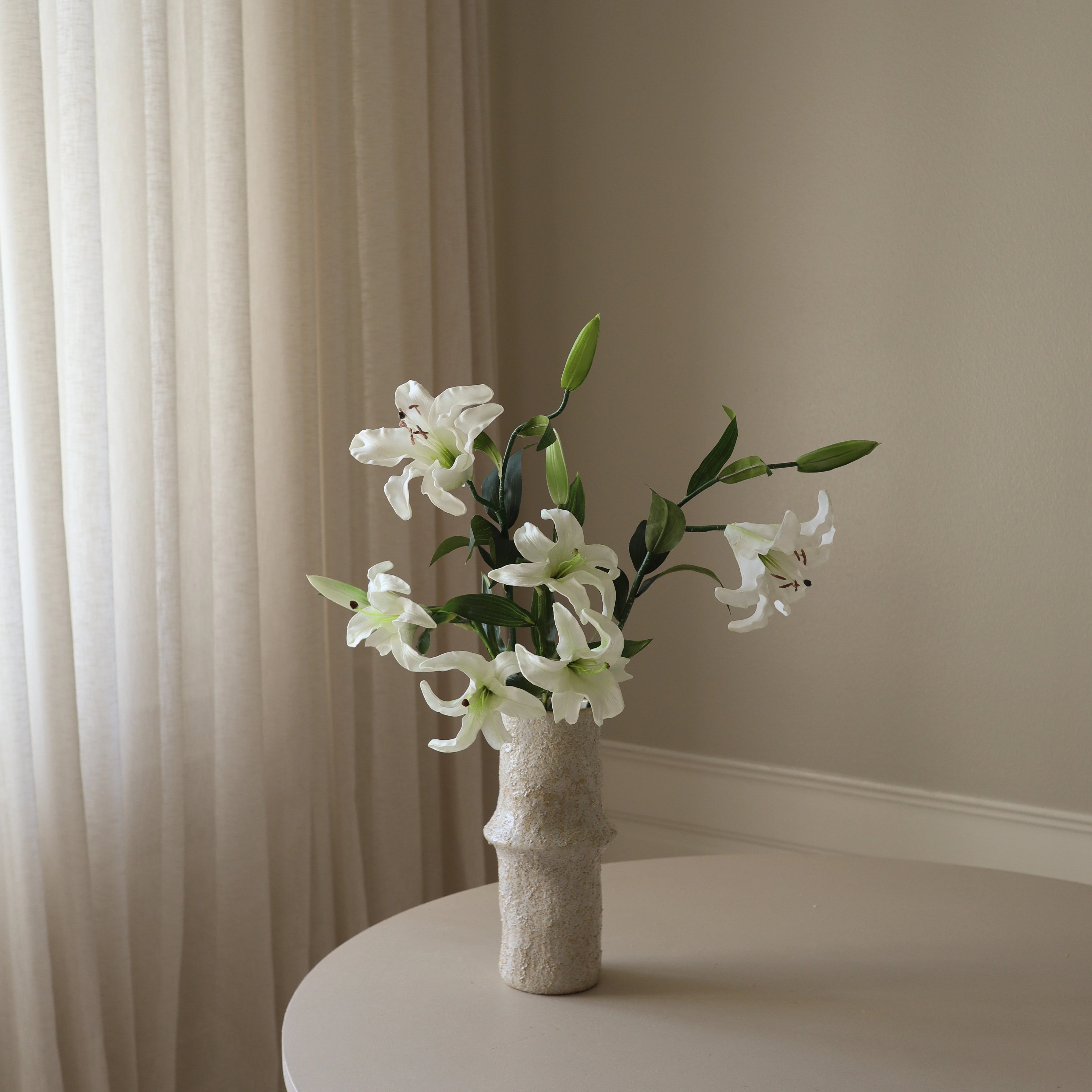 Elegant Lily Bouquet met vaas