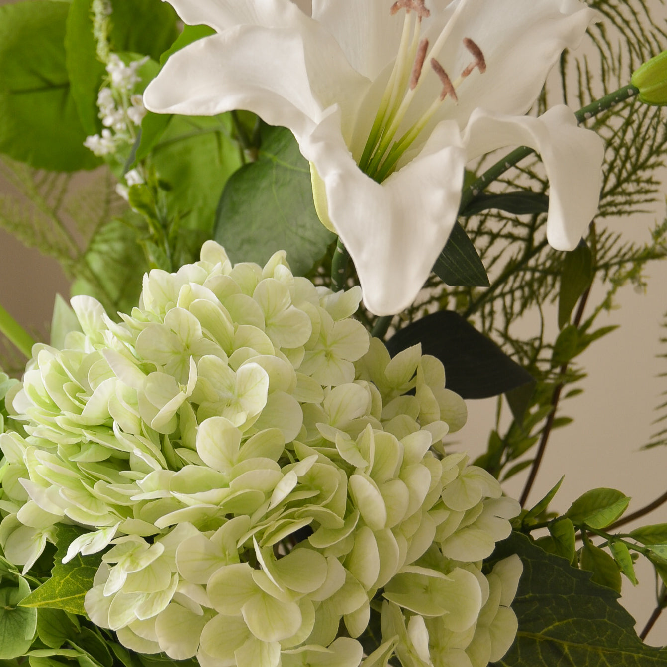 Tennis Ball Green — kunstbloemen boeket van Botane, detailfoto 2