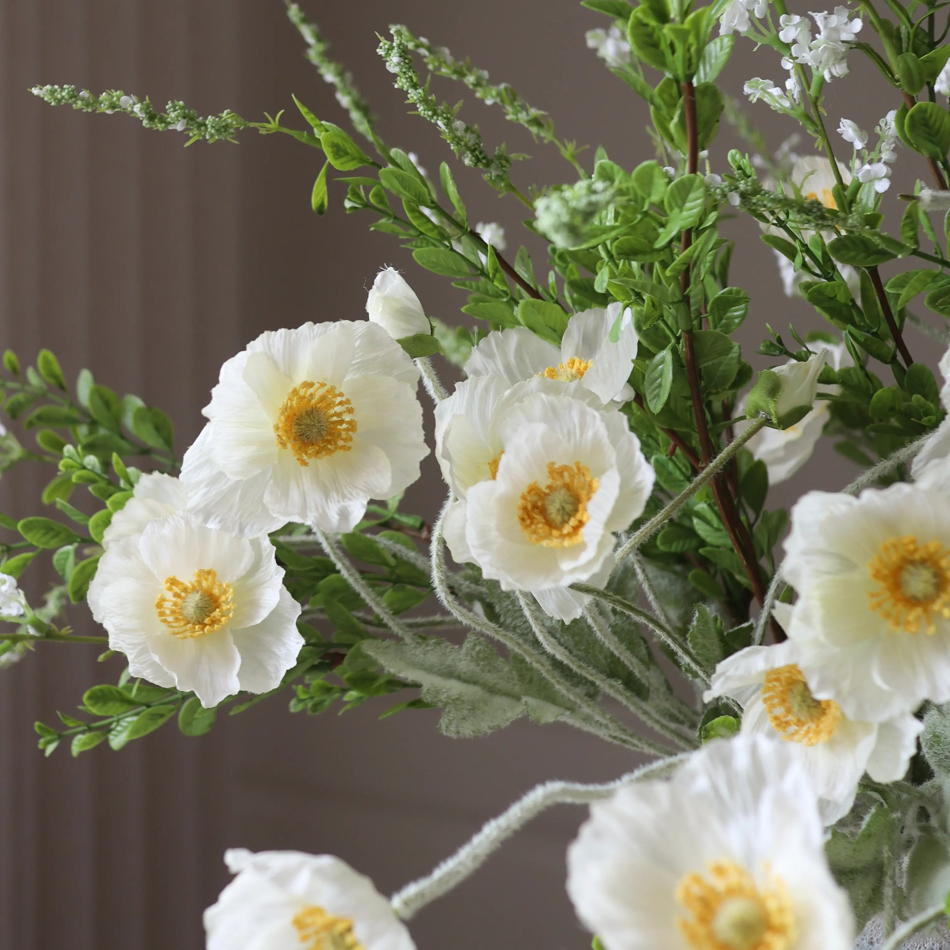 Midsummer Day met vaas — kunstbloemen bundel van Botane, detailfoto 2