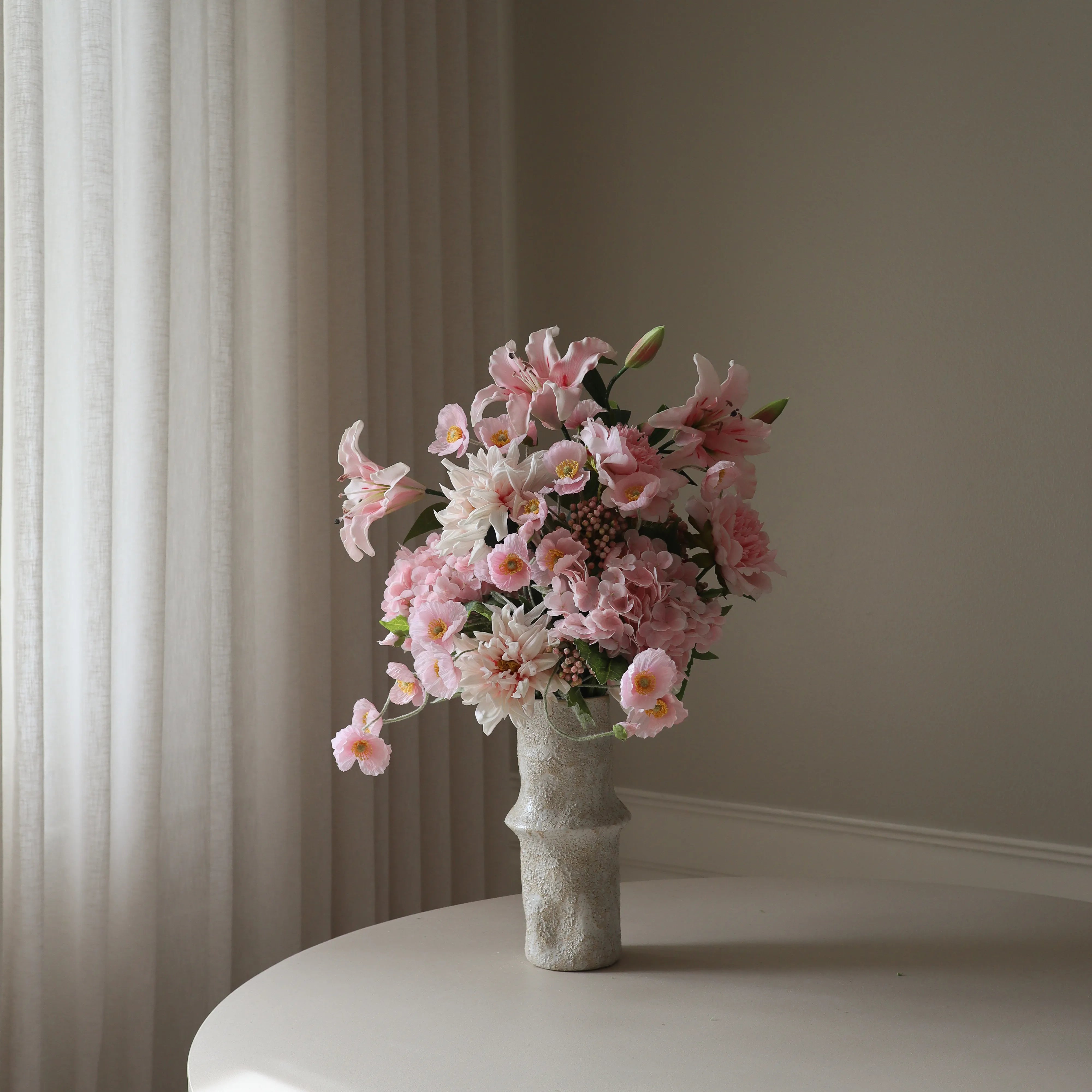 Bubblegum — kunstbloemen boeket van Botane
