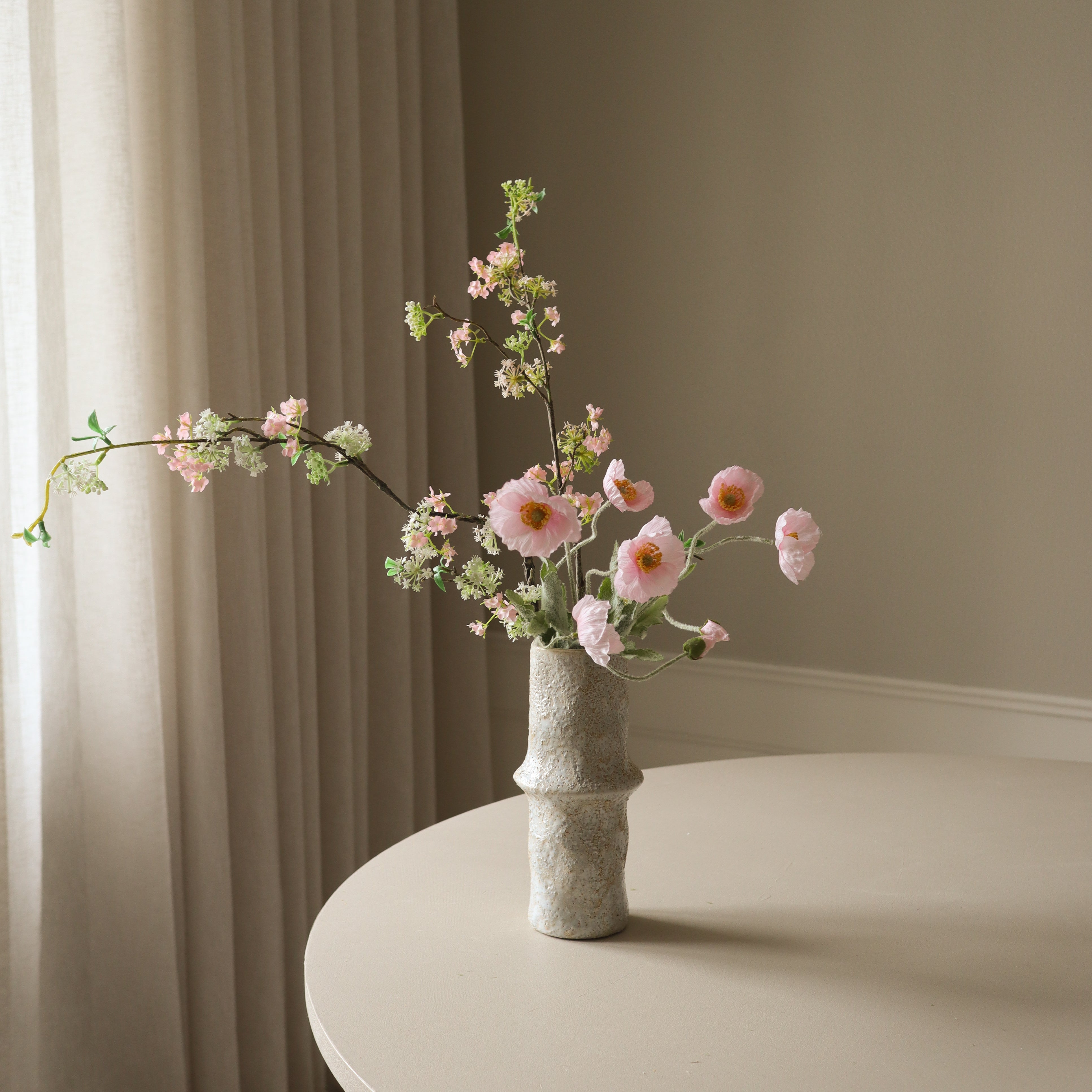 Blossom Veil met vaas