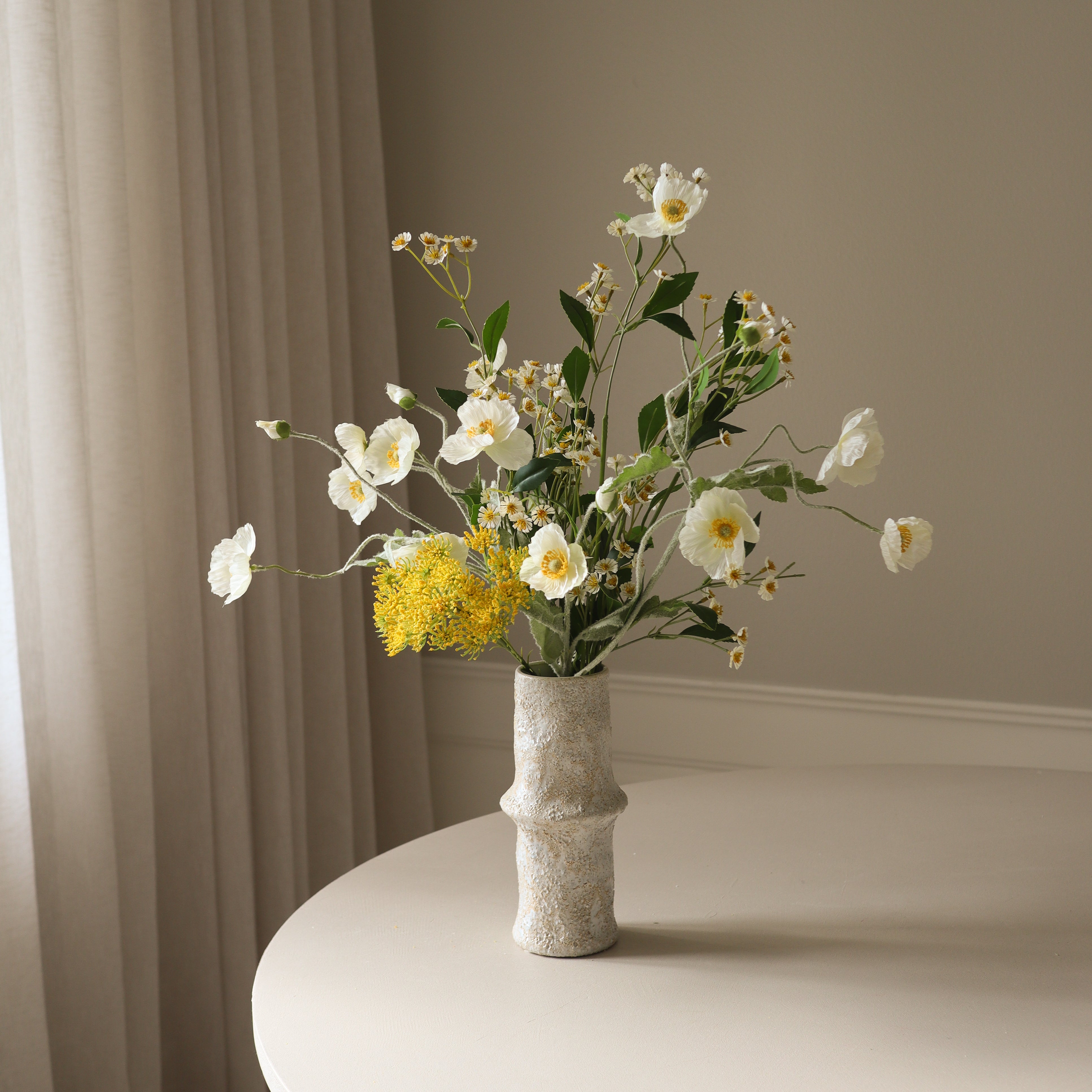 Wild Honey — kunstbloemen boeket van Botane, detailfoto 3