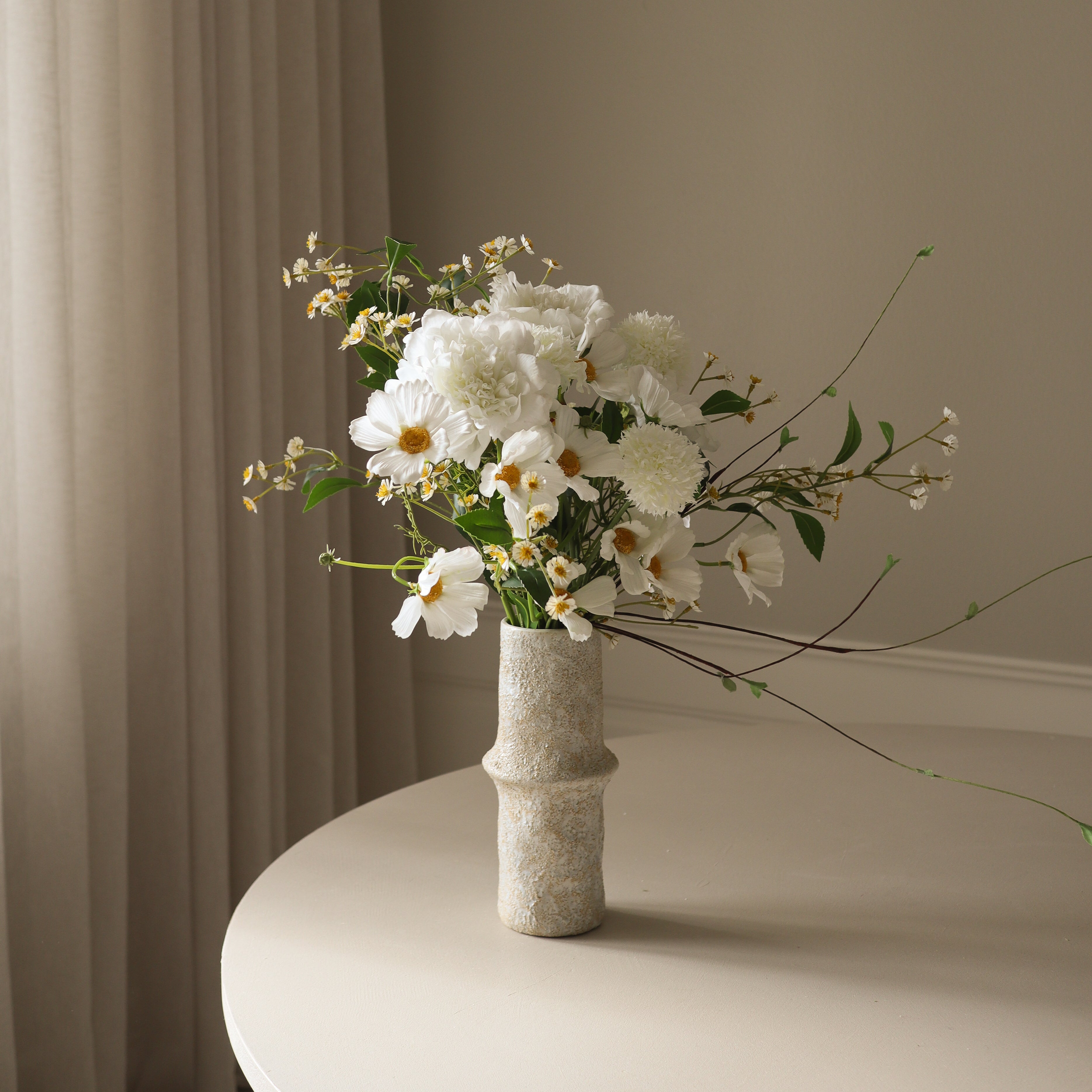 Spring Meadow — kunstbloemen boeket van Botane, detailfoto 3