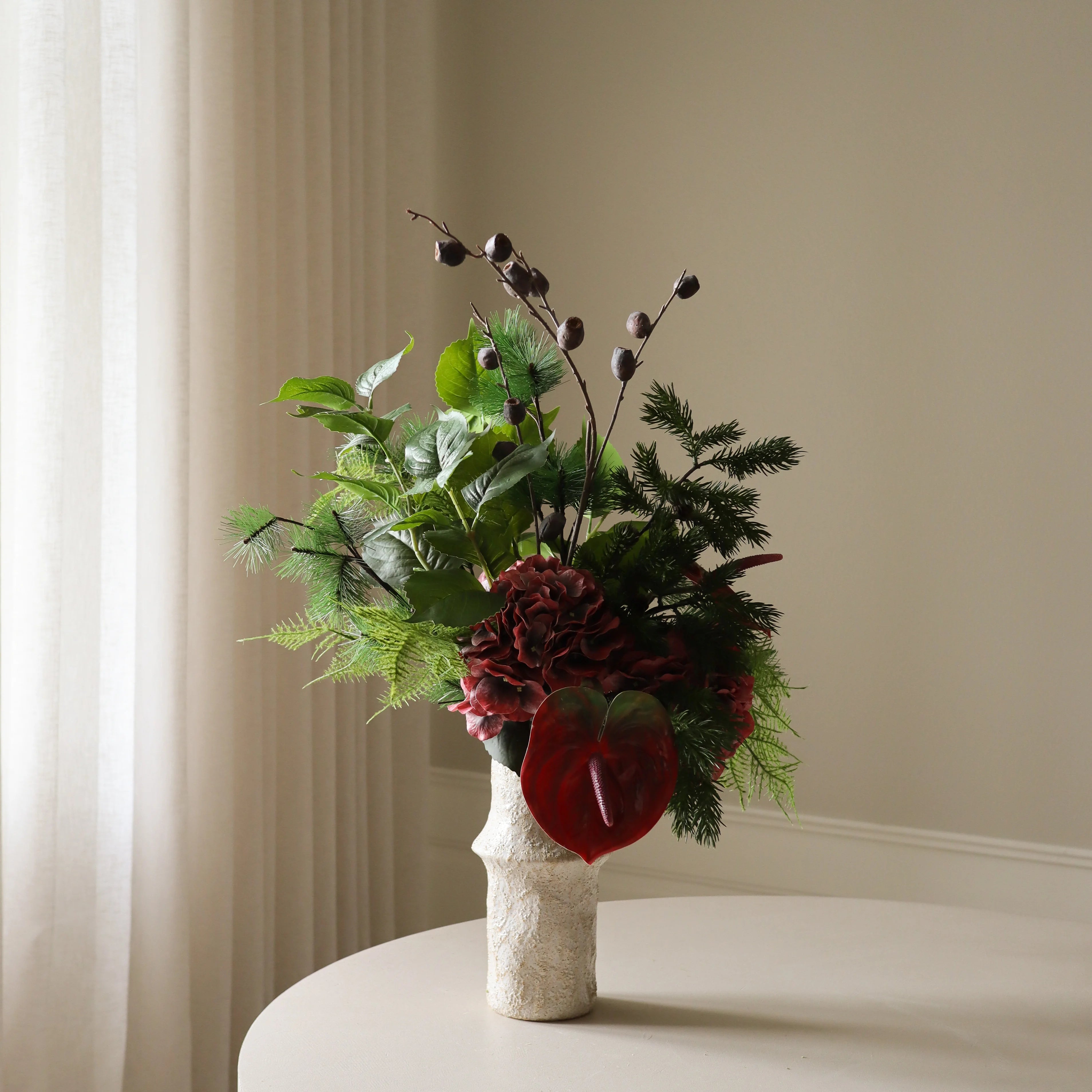 Scarlet Pine — kunstbloemen boeket van Botane, detailfoto 3