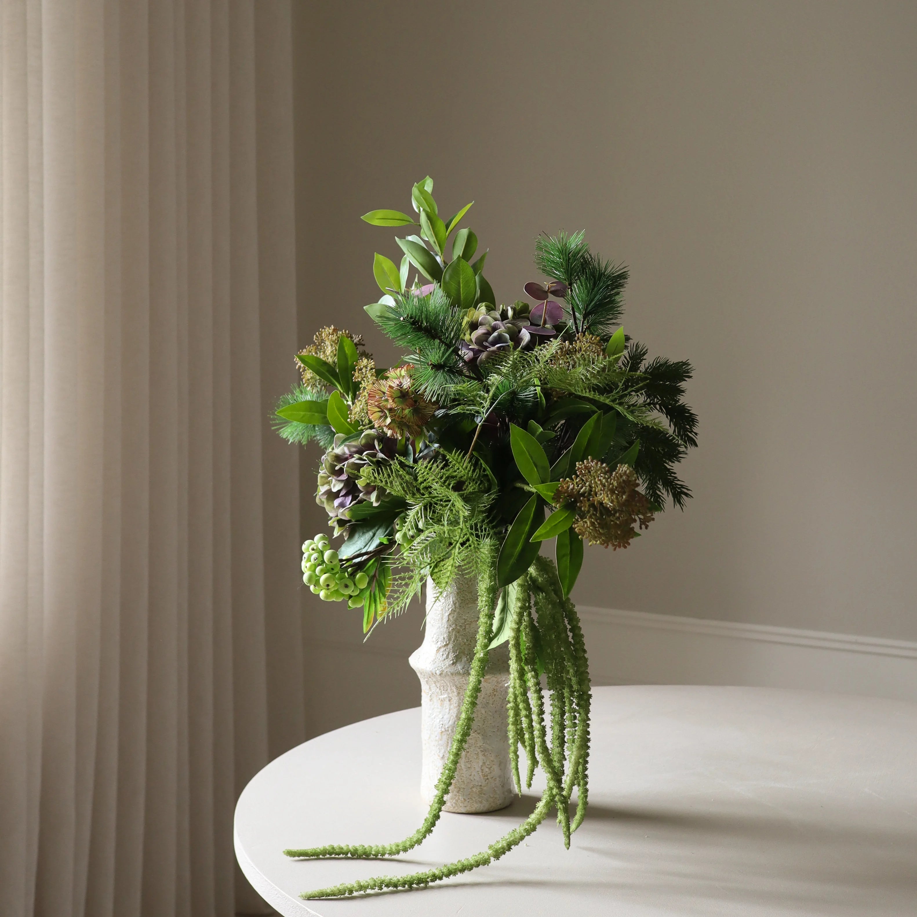 Winter Solace — kunstbloemen boeket van Botane, detailfoto 3