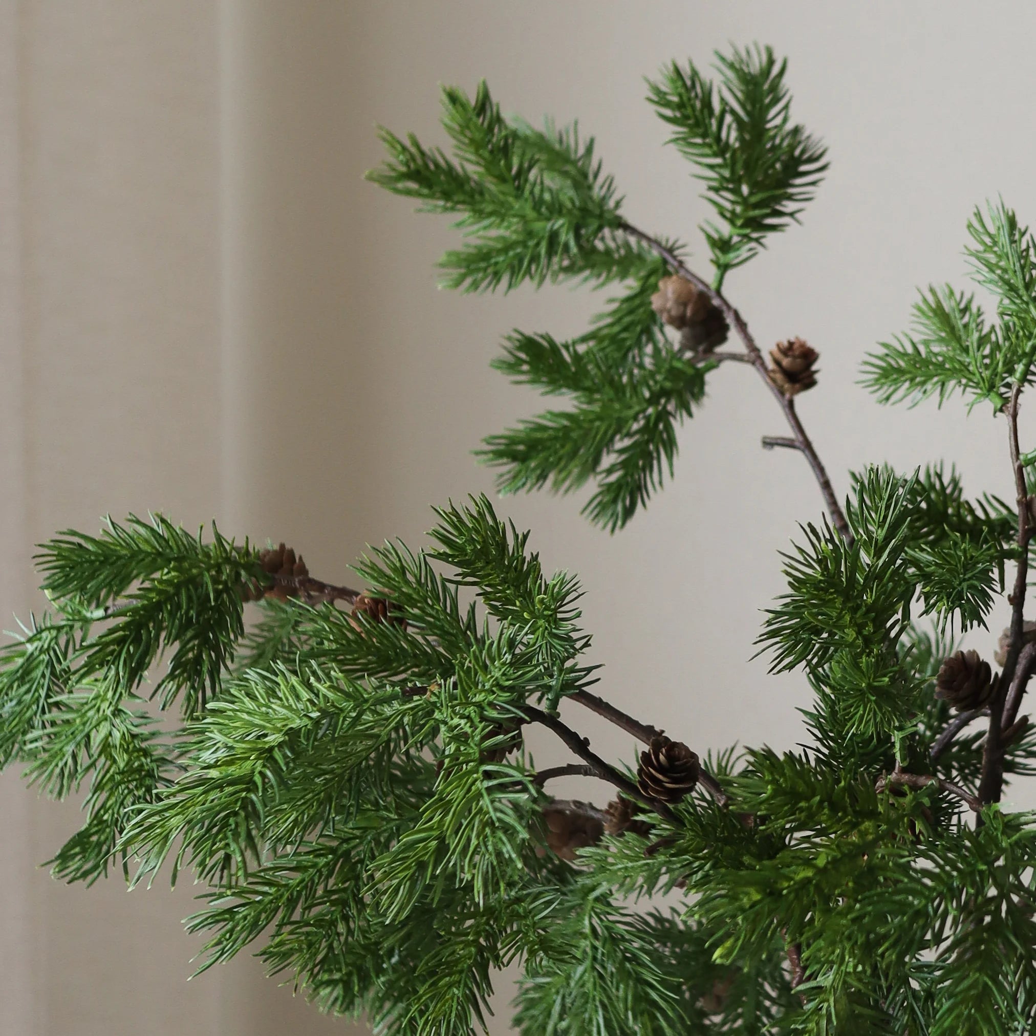 Nordic Pine met vaas