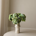 Olive Green Hydrangea Bouquet met vaas — kunstbloemen bundel van Botane