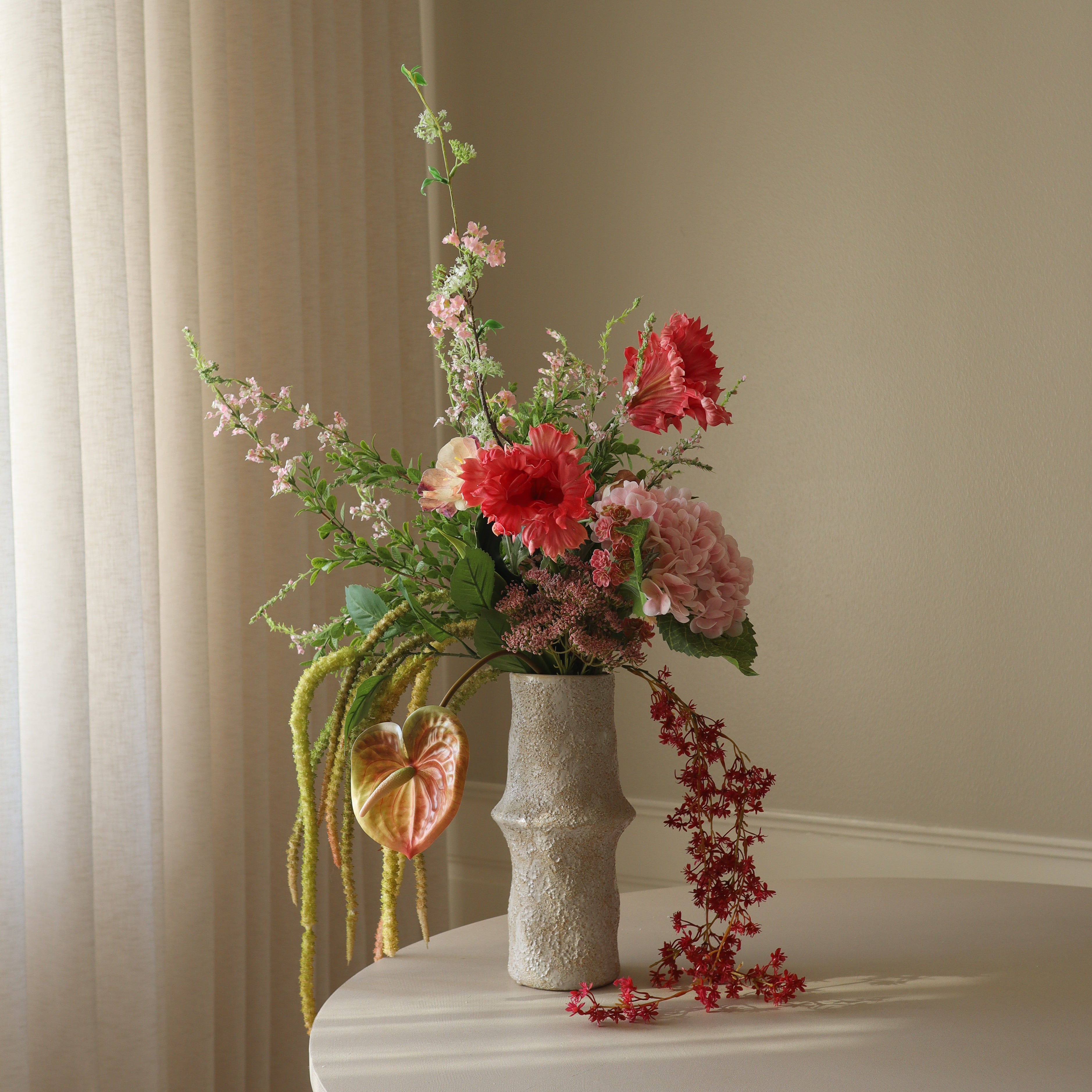 Blush Rhapsody — kunstbloemen boeket van Botane