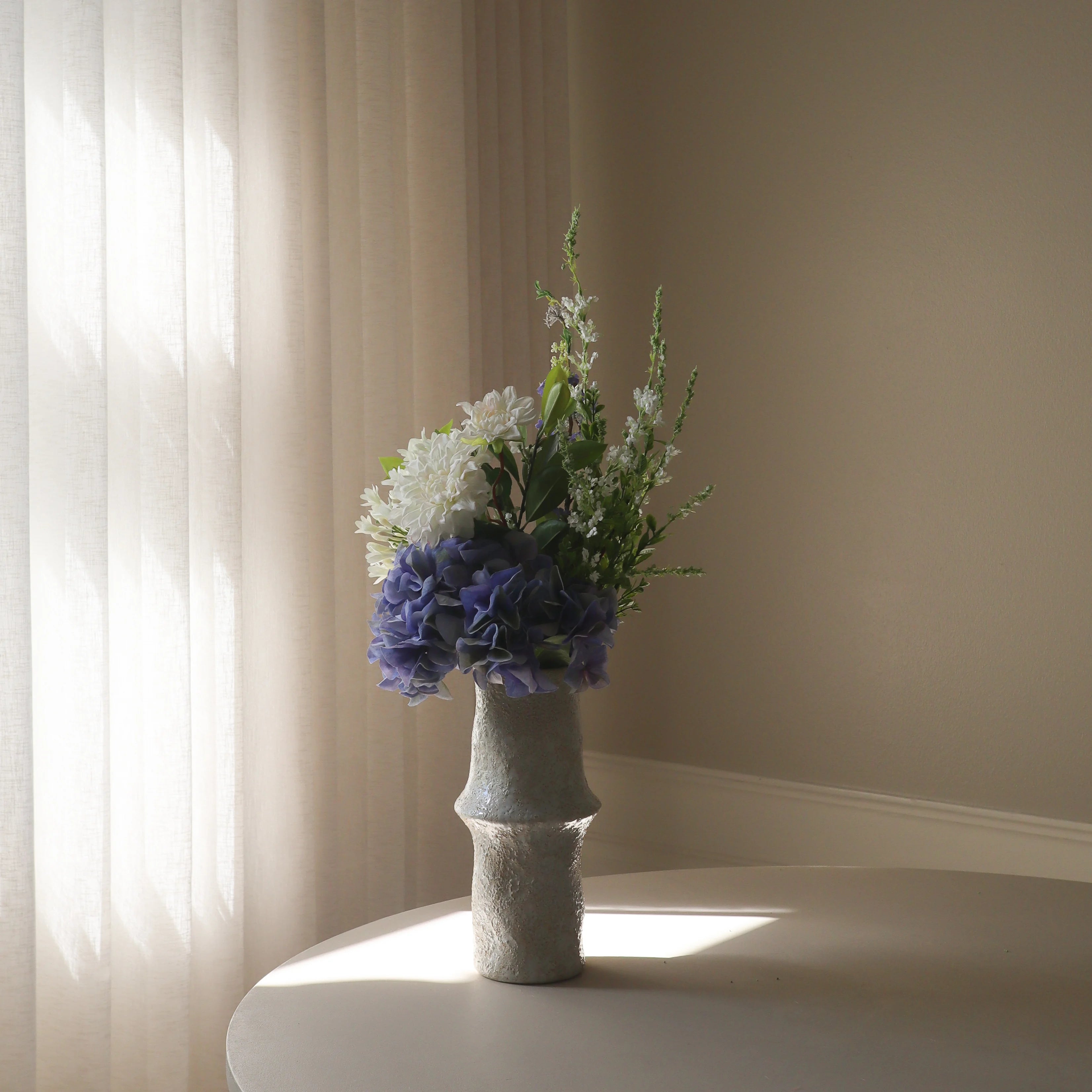 Summer Mist — kunstbloemen boeket van Botane, detailfoto 2