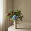 Wild Horizon met vaas — kunstbloemen bundel van Botane