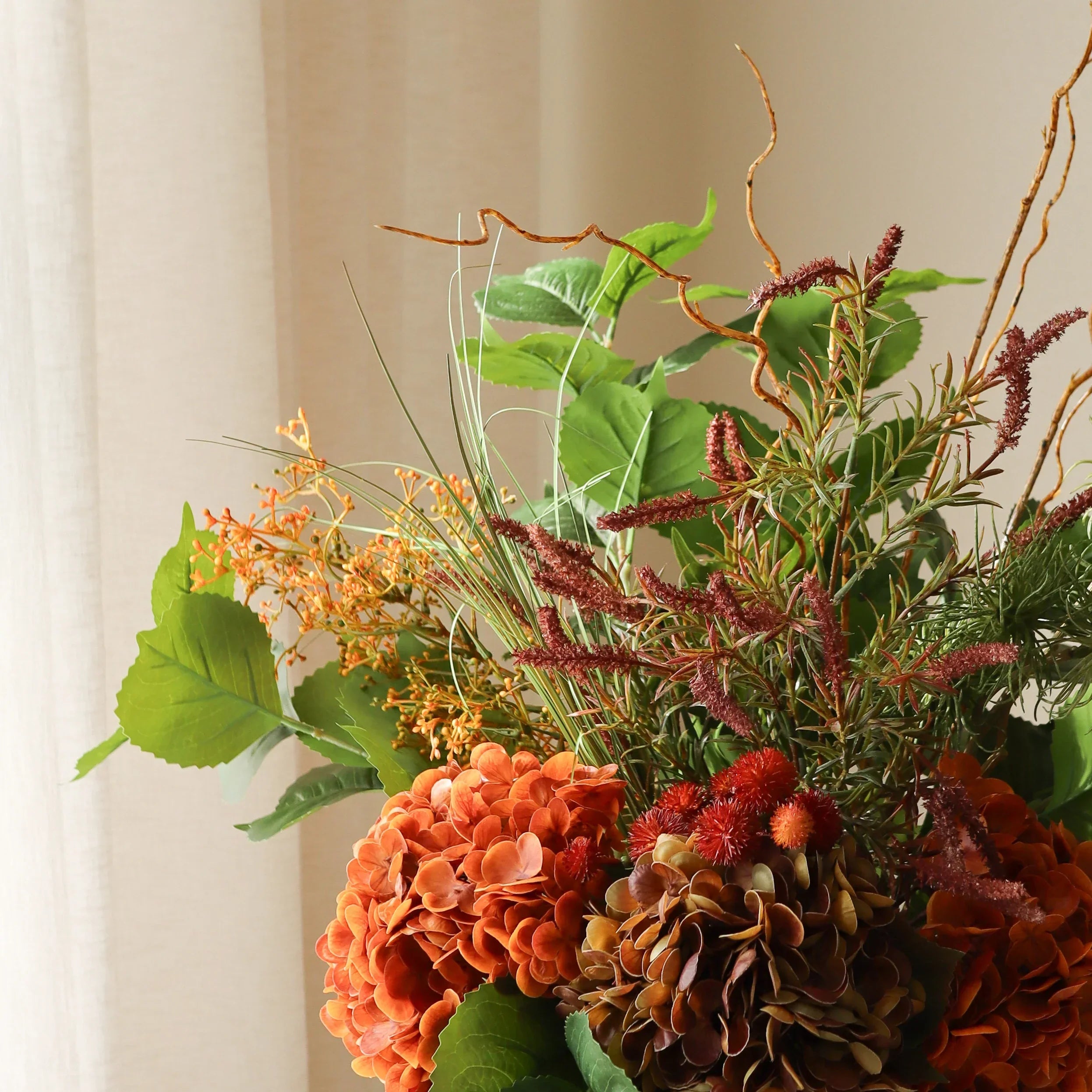 Copper Silence — kunstbloemen boeket van Botane, detailfoto 2
