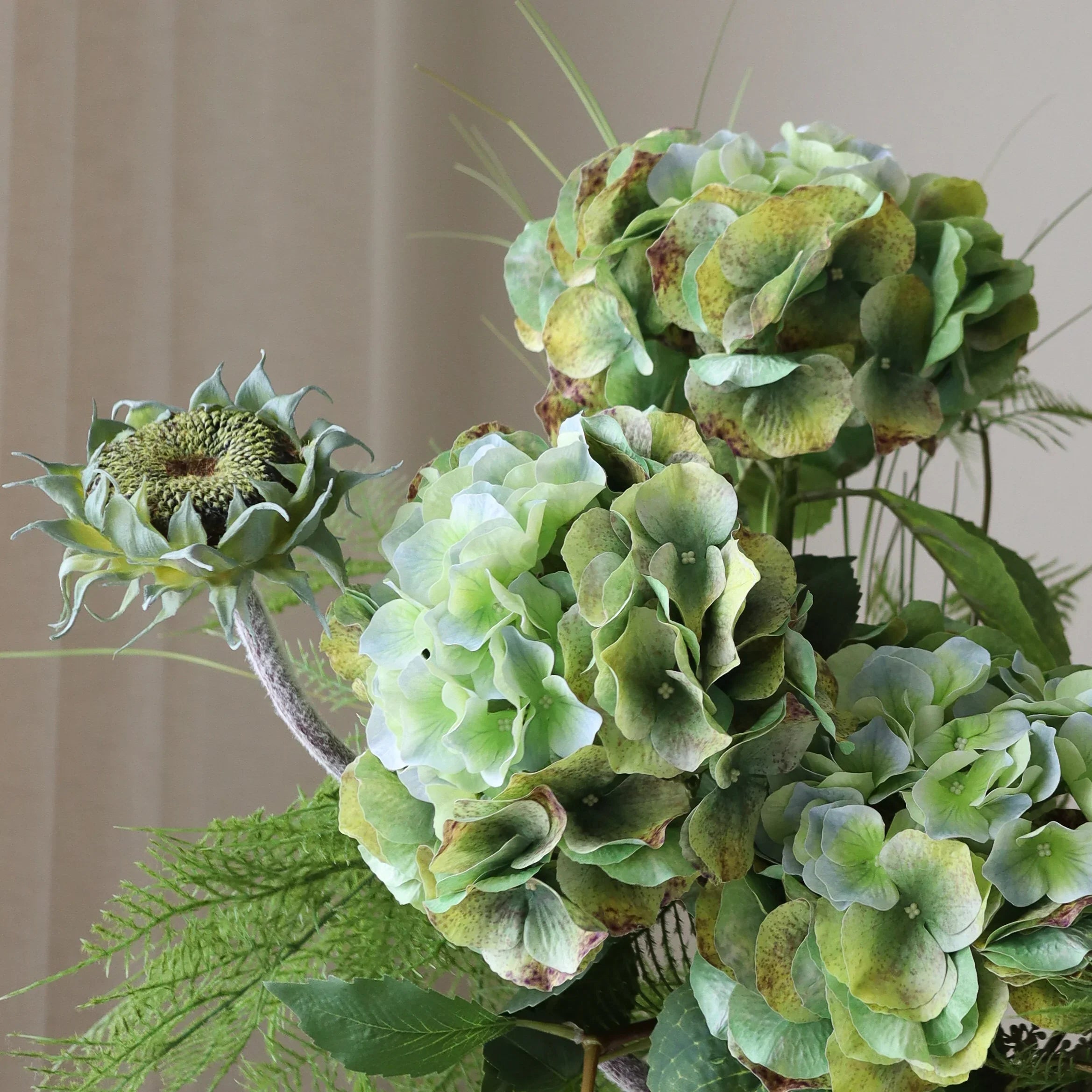 Mosslight — kunstbloemen boeket van Botane, detailfoto 2
