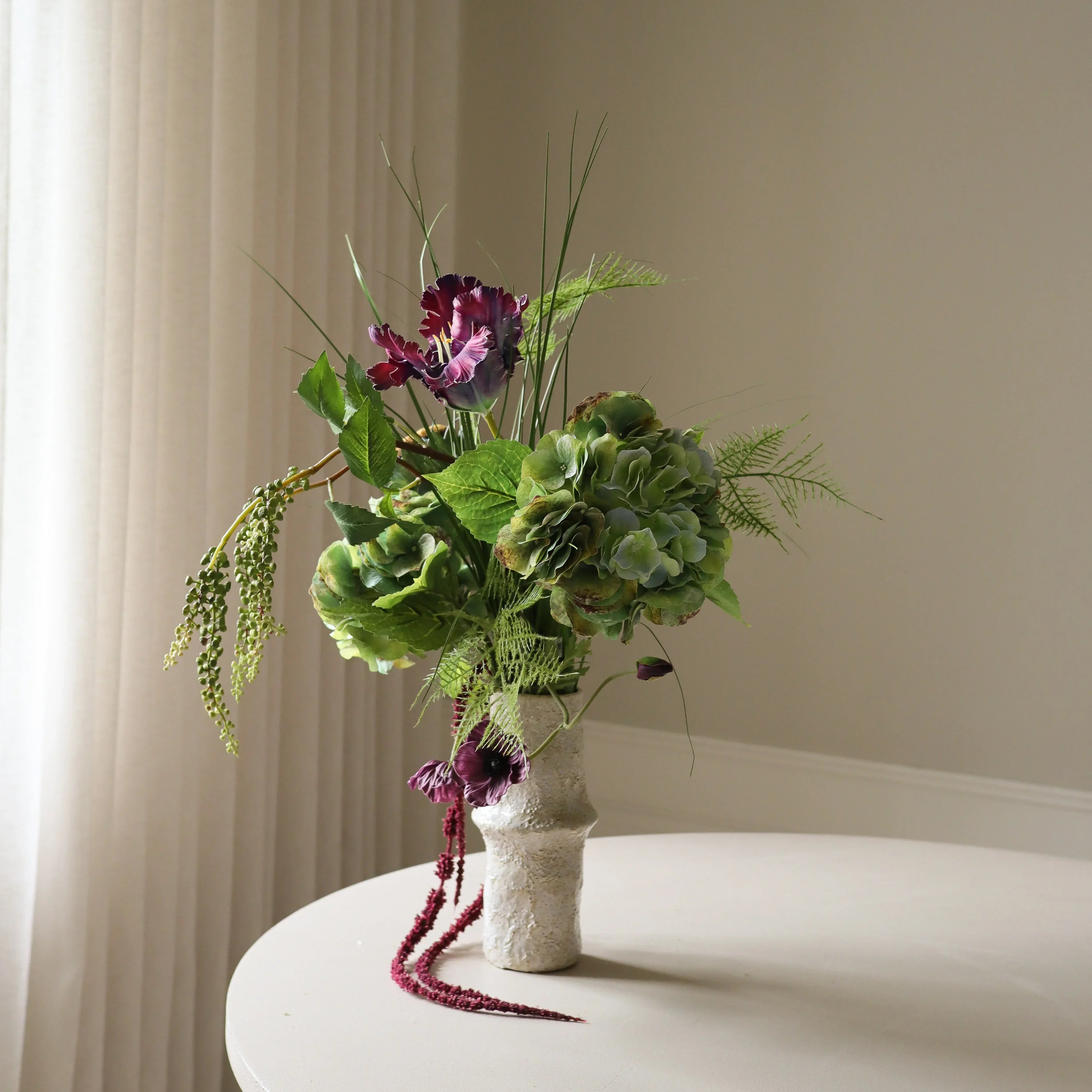 Wild Elegy — kunstbloemen boeket van Botane, detailfoto 3