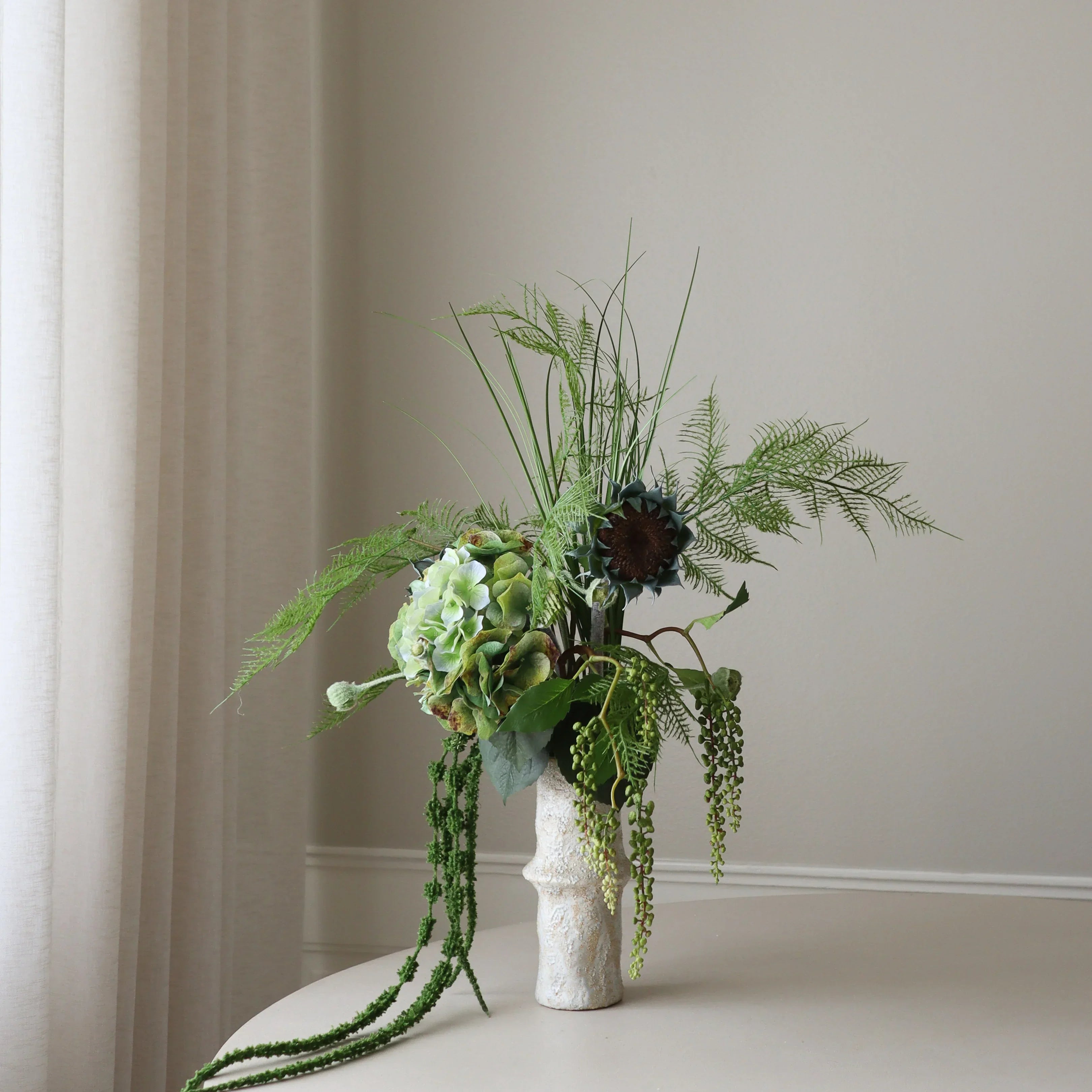 Green Muse — kunstbloemen boeket van Botane, detailfoto 3
