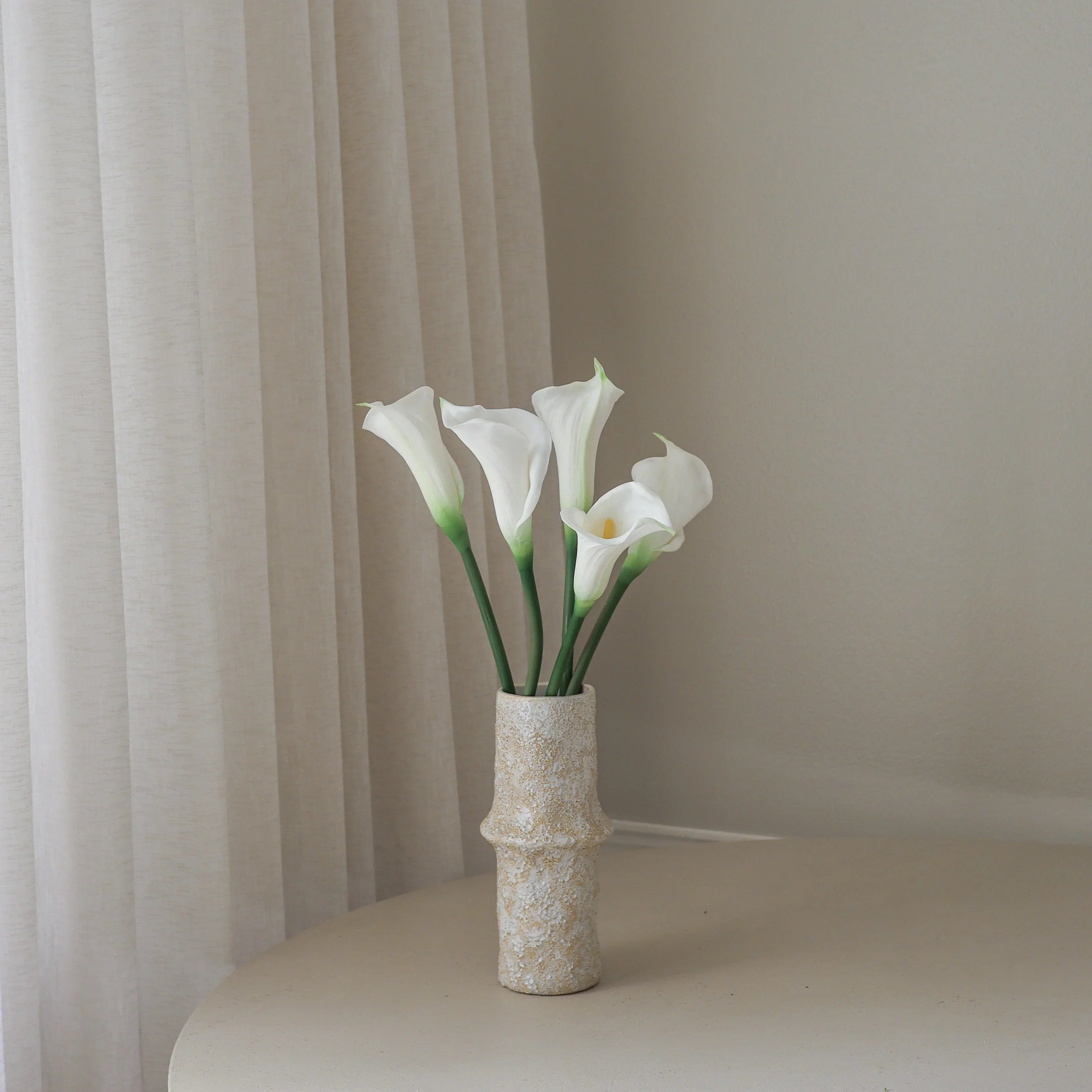 Pure Calla Met Small Earth