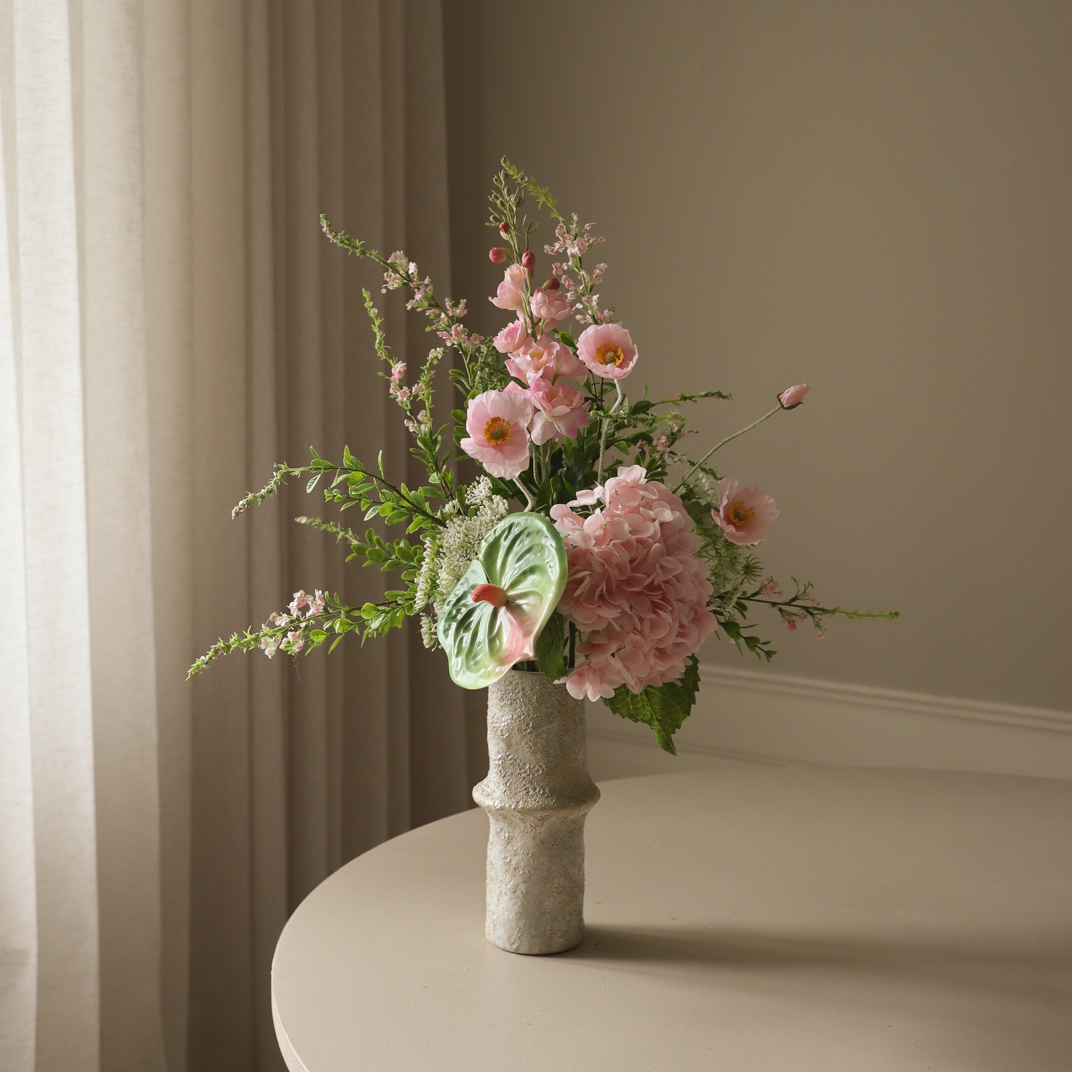 Spring Fling met vaas — kunstbloemen bundel van Botane