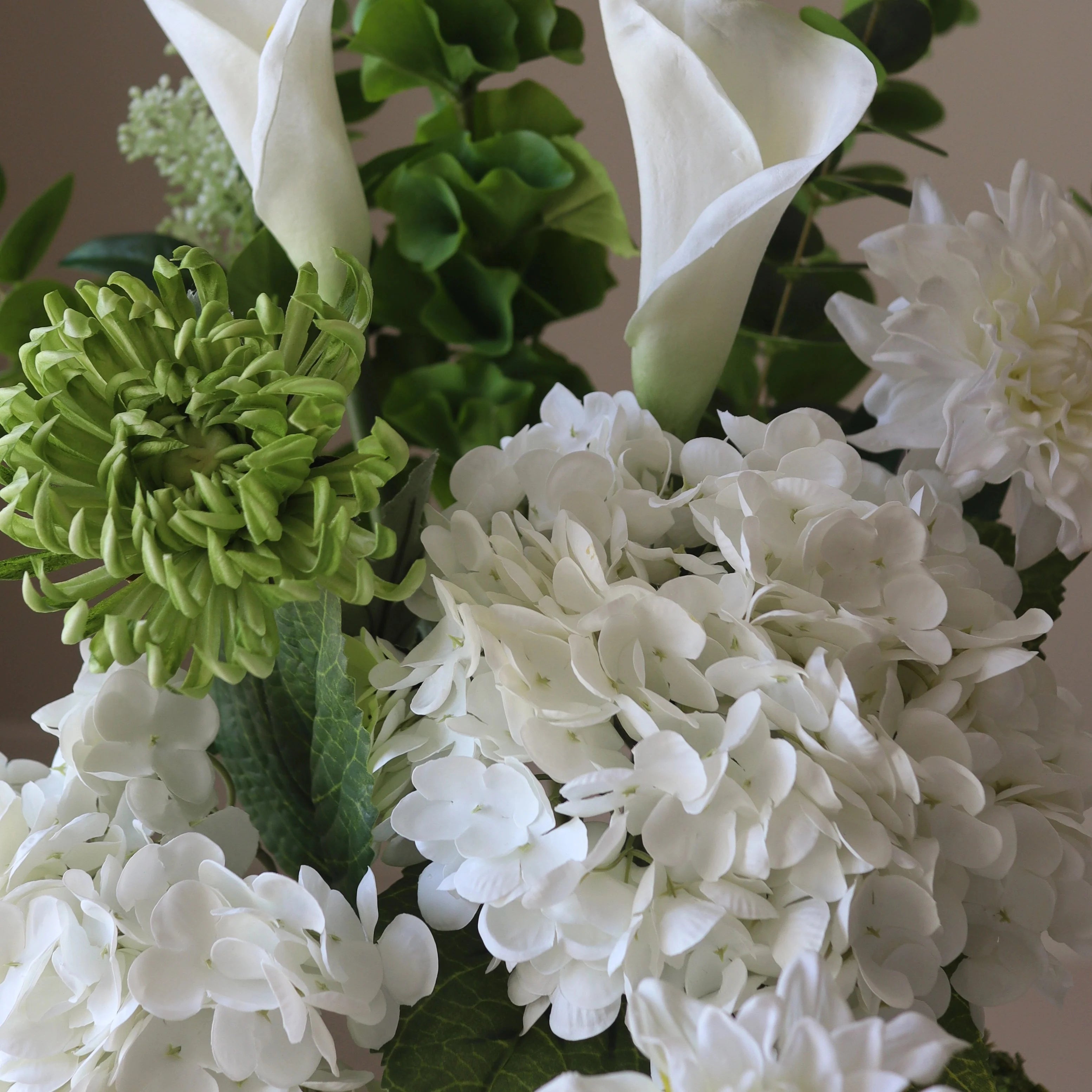 Cool Grass — kunstbloemen boeket van Botane, detailfoto 2