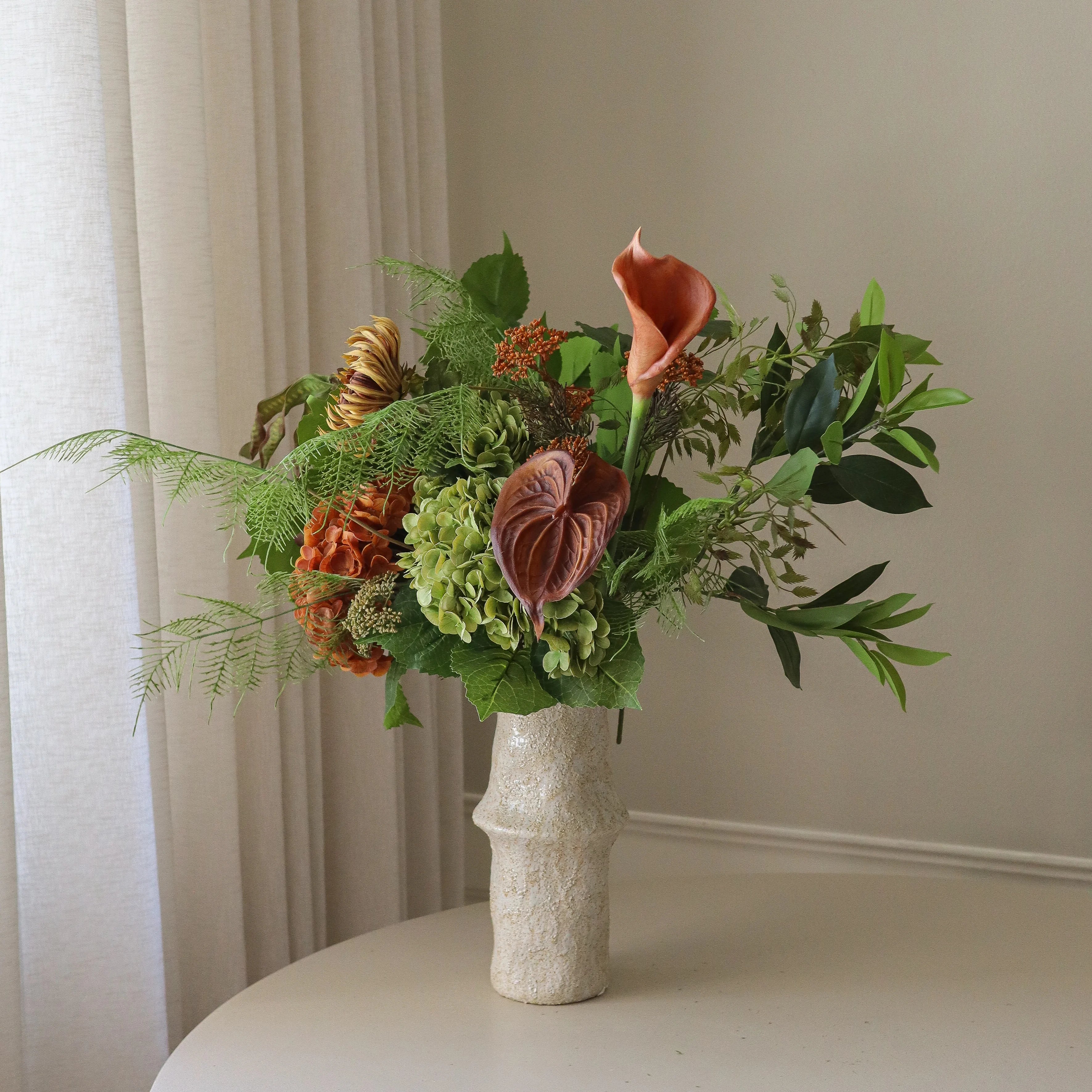 Cedar Grove Bouquet - kunstbloemen boeket detailopname