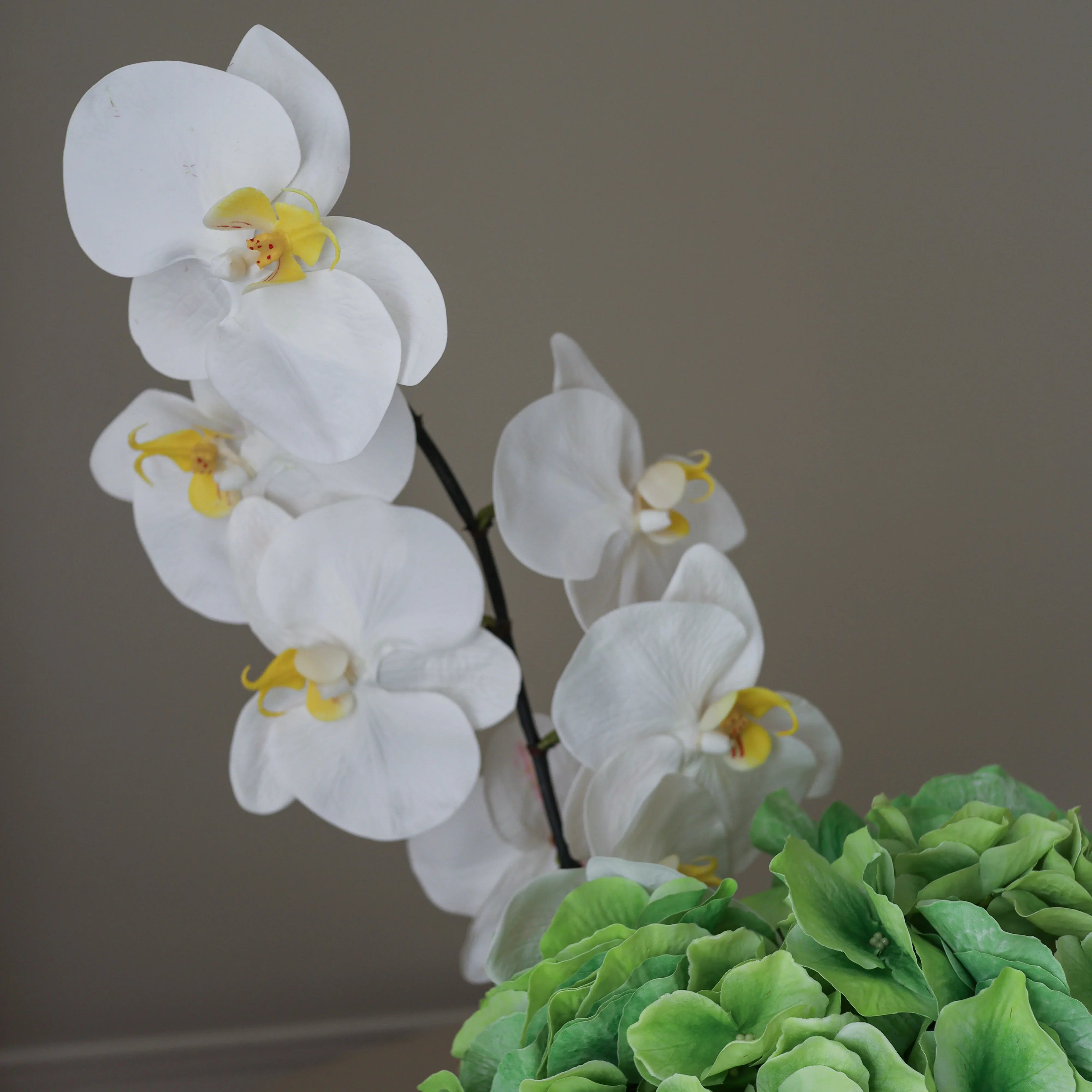 Orchid Fall - kunstbloemen boeket detailopname