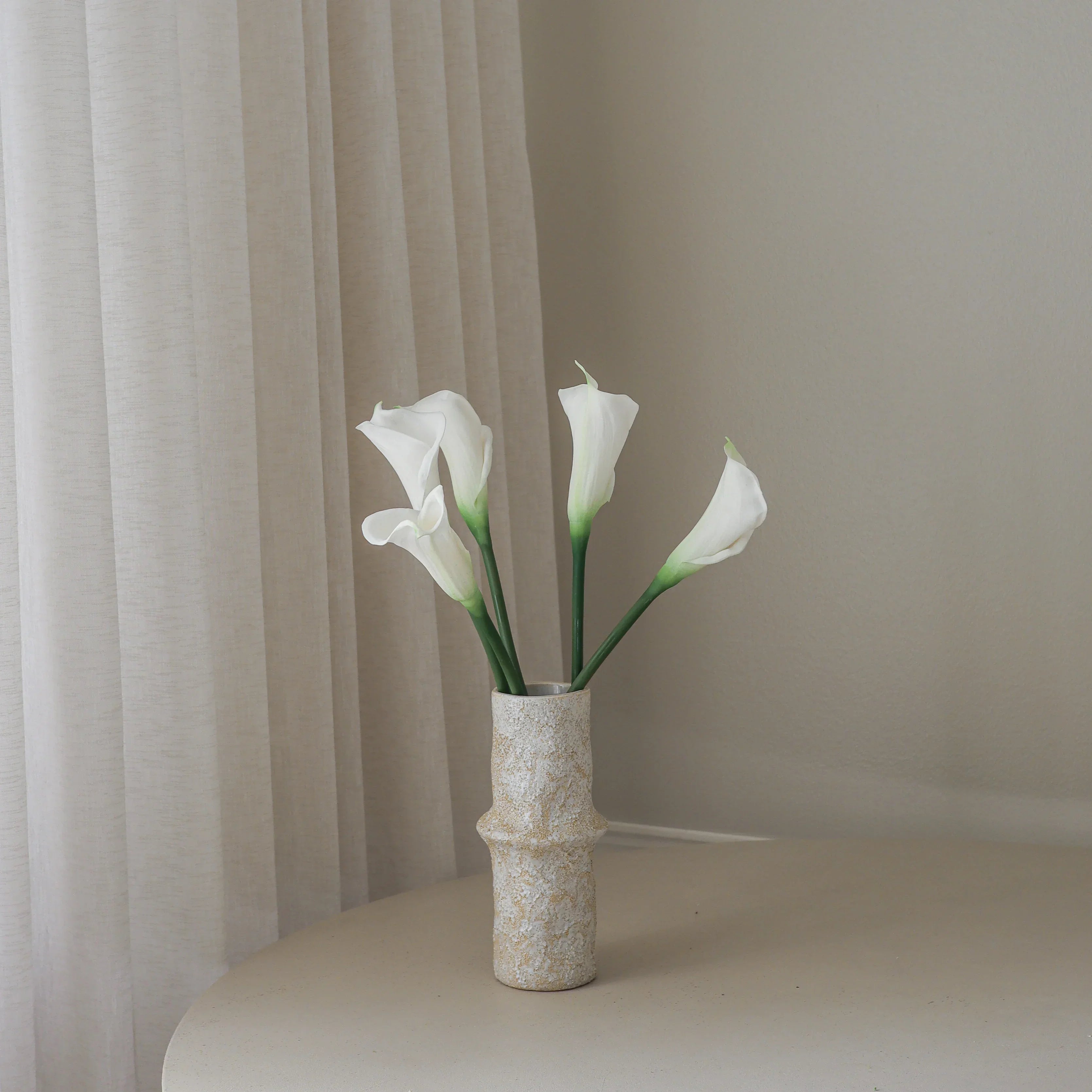 Pure Calla Met Small Earth