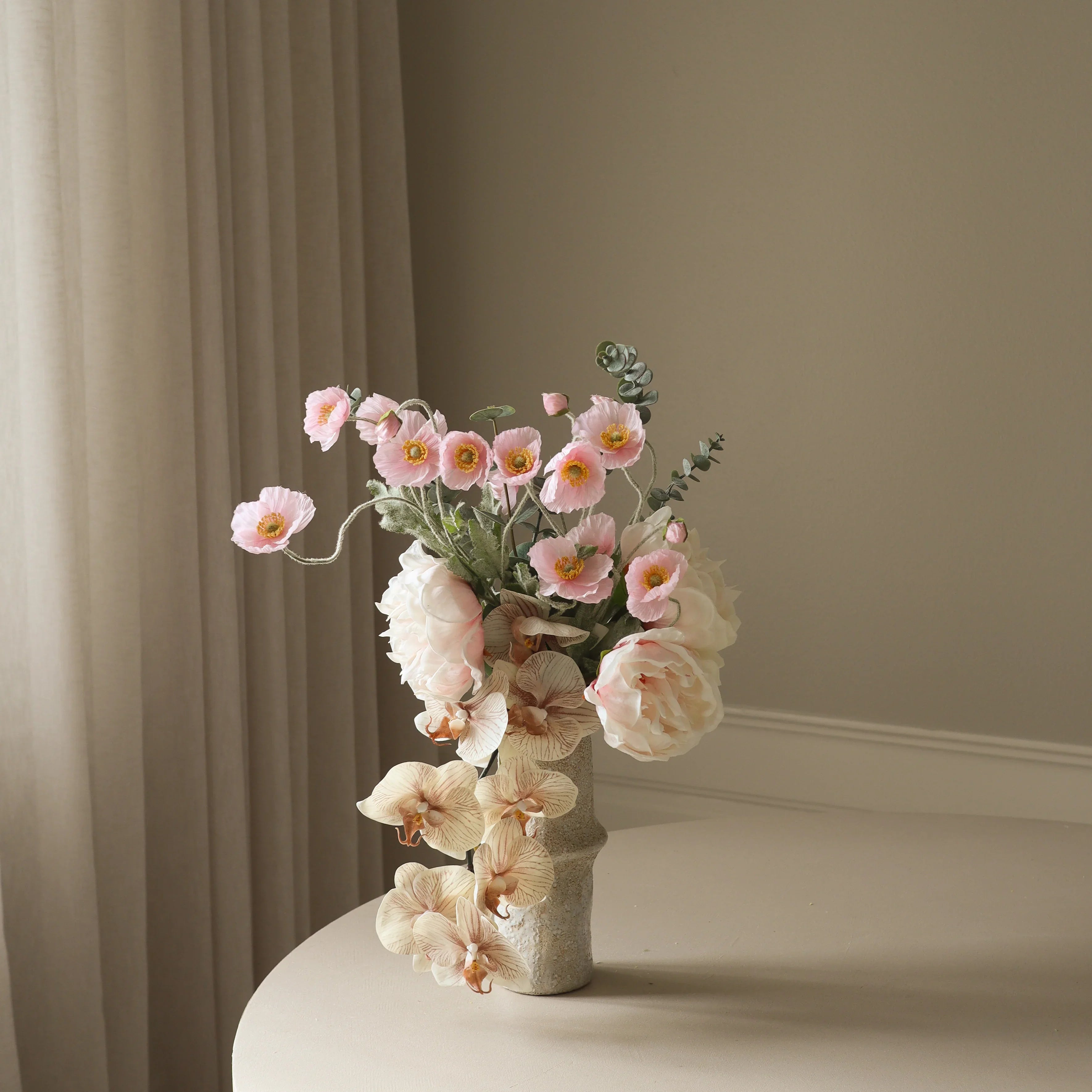 Petal Cascade — kunstbloemen boeket van Botane