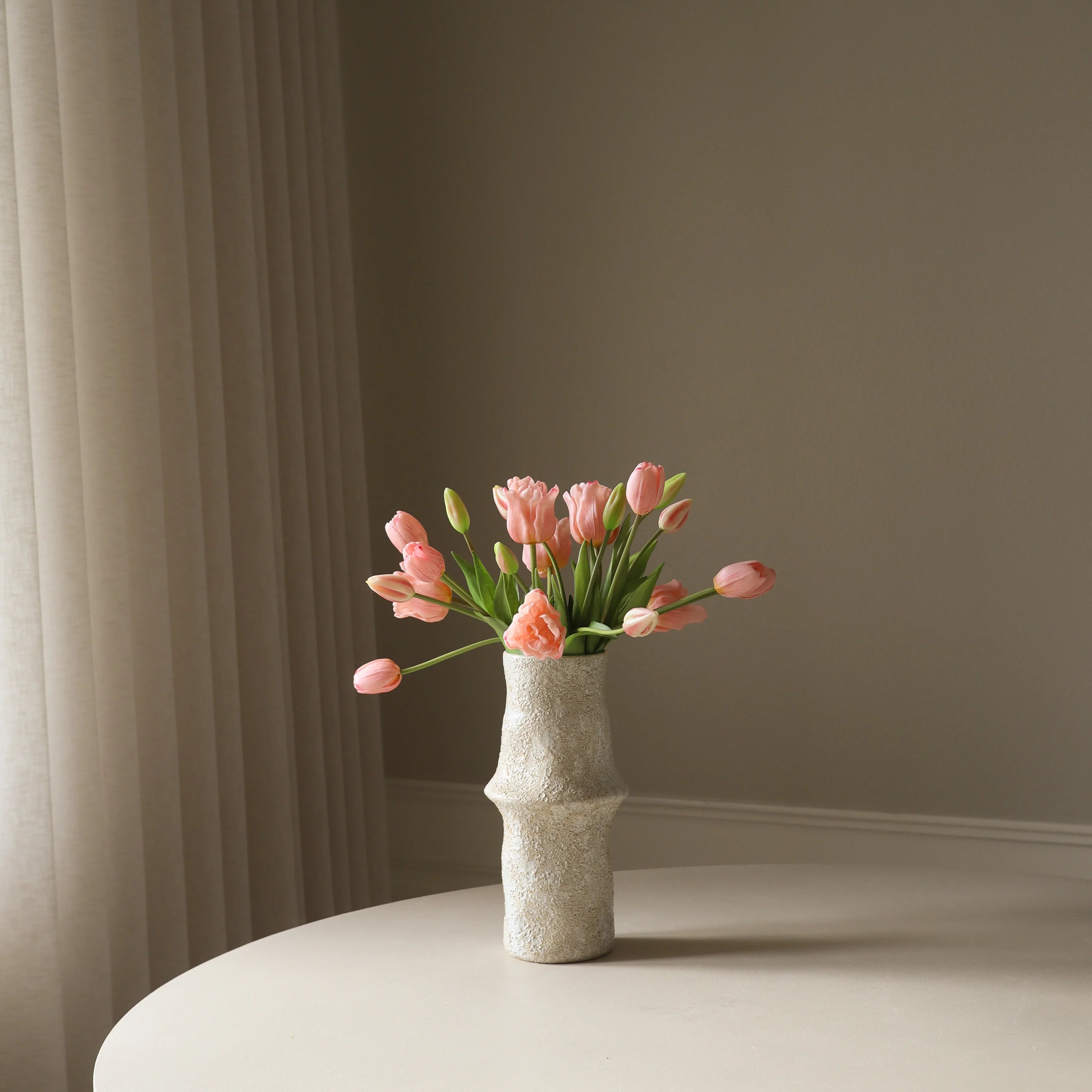 Pink Tulip Bouquet Mixed — kunstbloemen boeket van Botane
