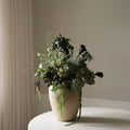 Blackthorn met vaas — kunstbloemen bundel van Botane