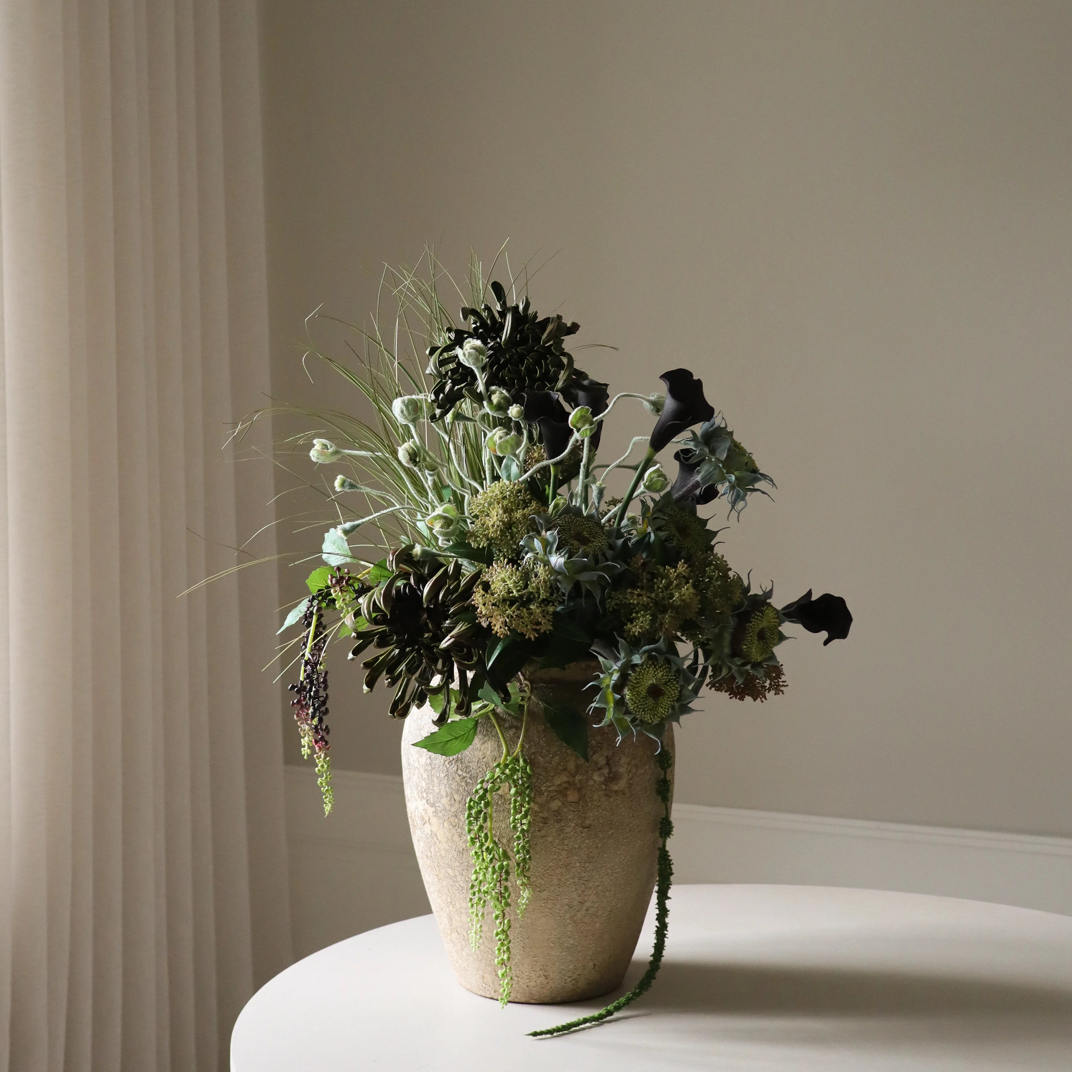 Blackthorn met vaas — kunstbloemen bundel van Botane