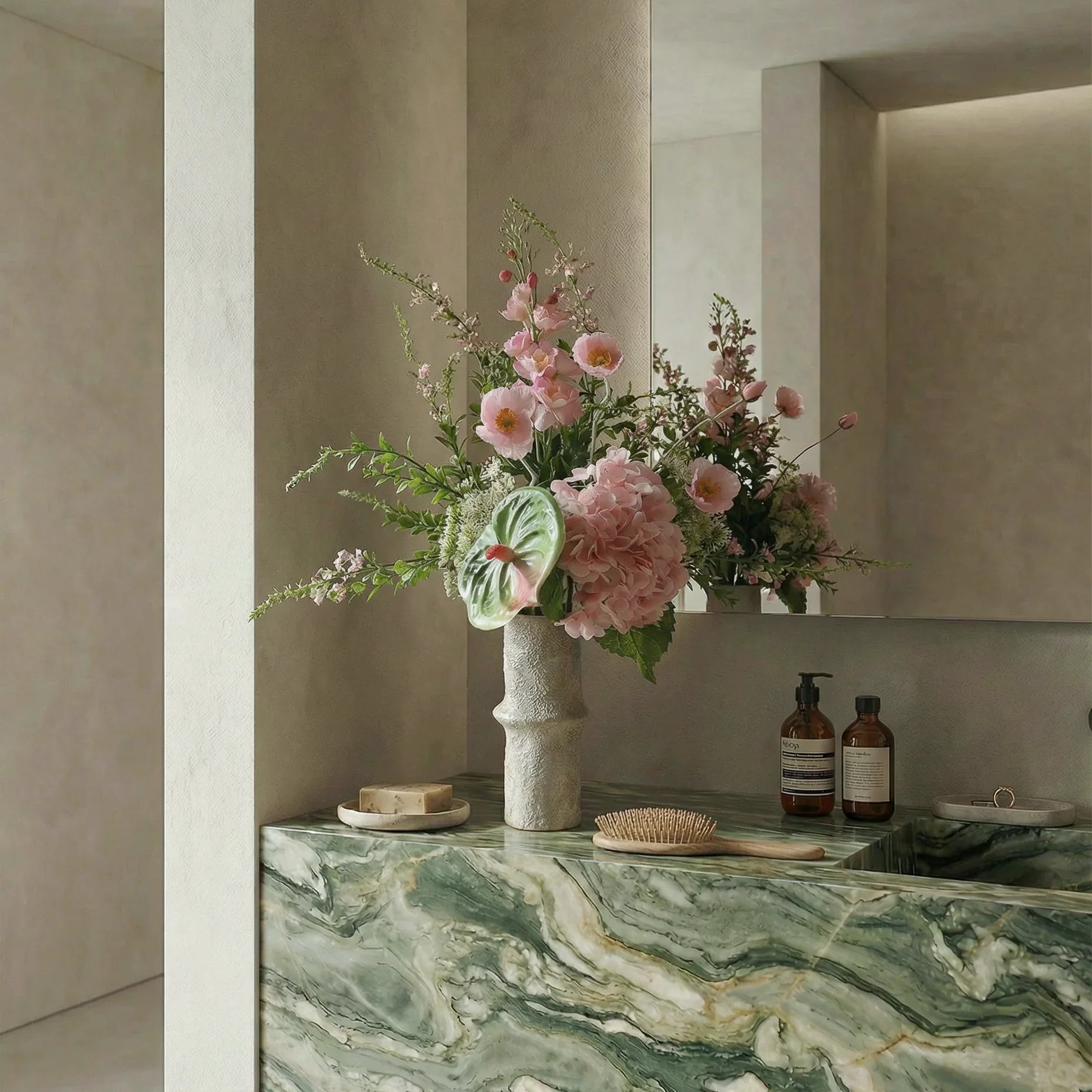 Spring Fling — kunstbloemen boeket van Botane, detailfoto 4