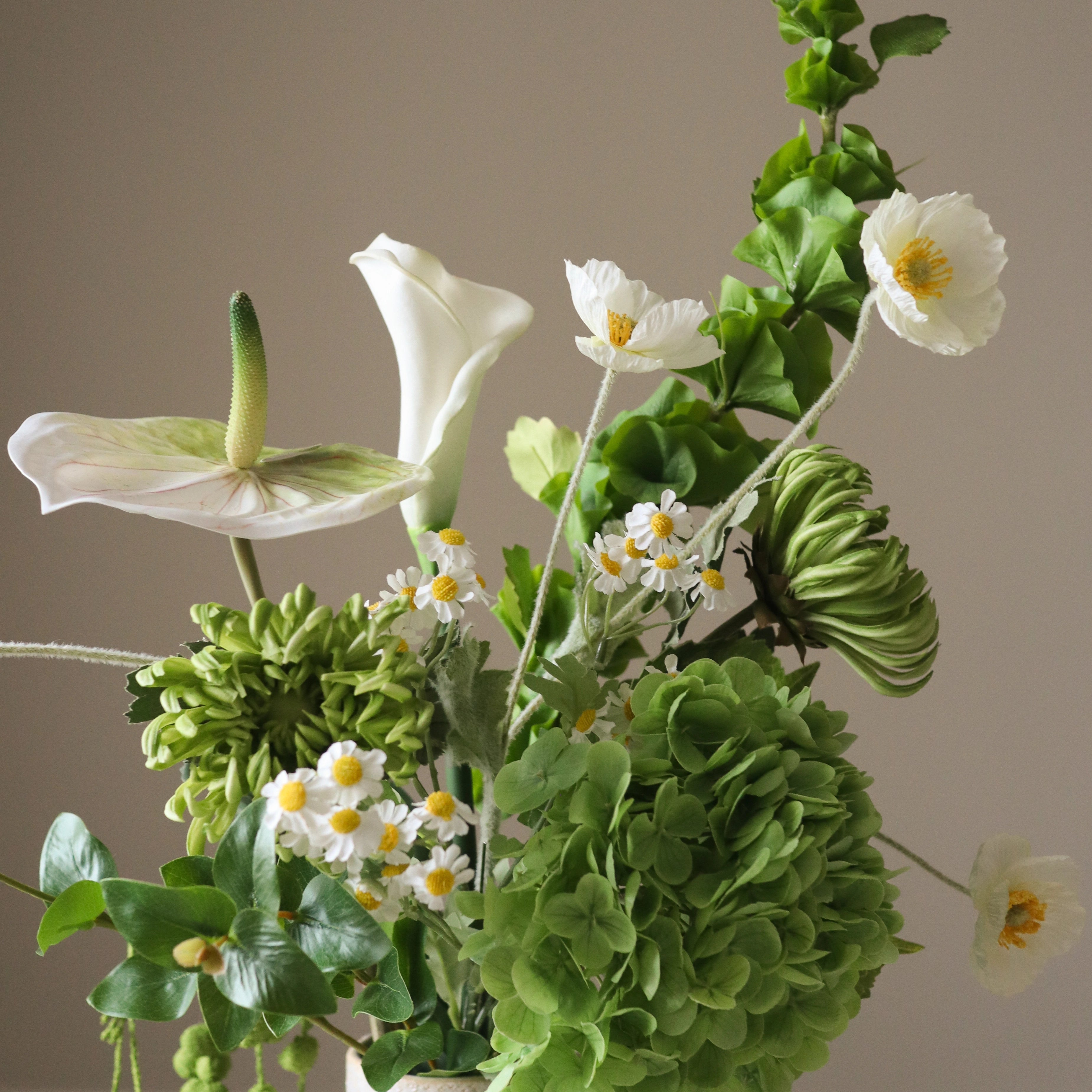 Spring Green — kunstbloemen boeket van Botane, detailfoto 2