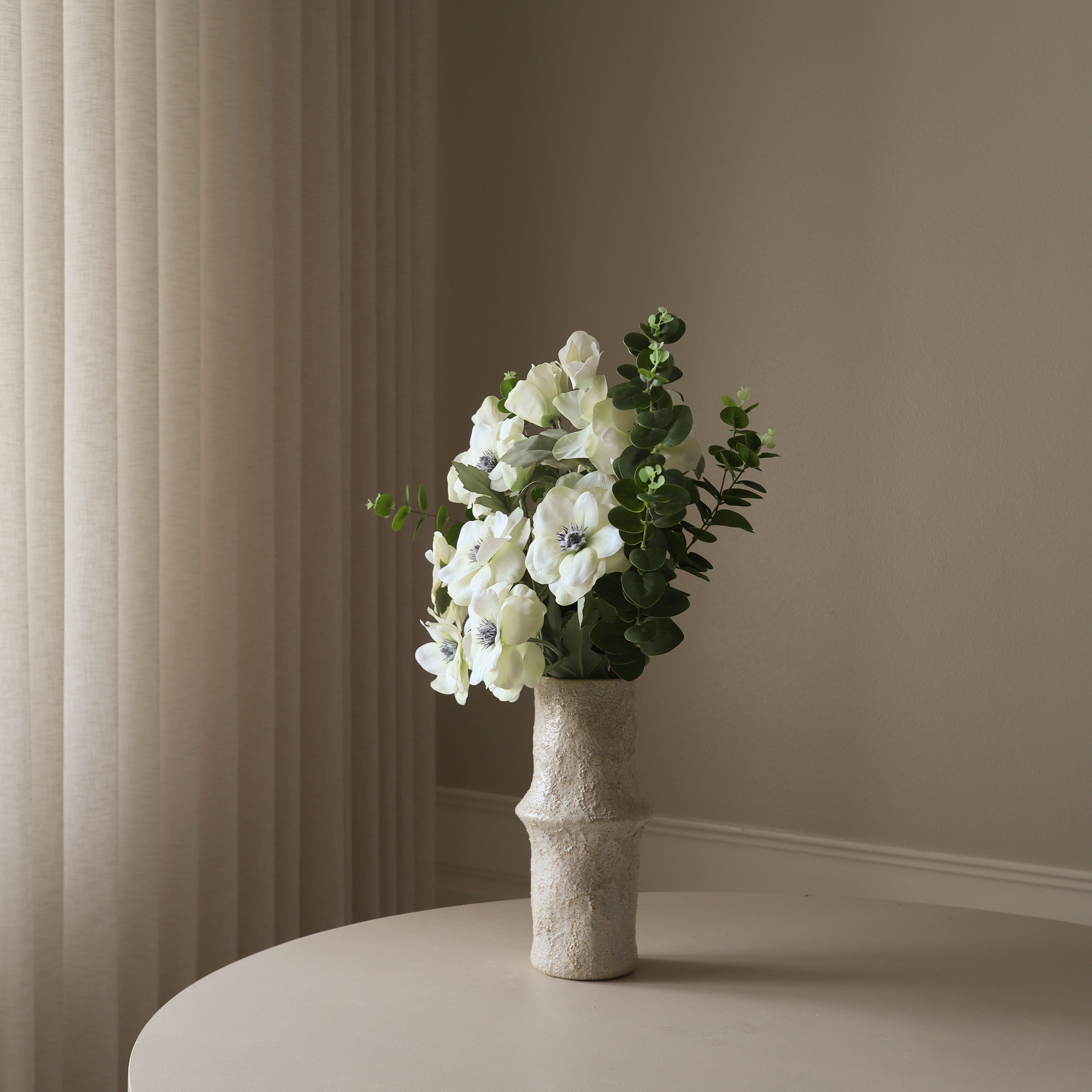 White Satin — kunstbloemen boeket van Botane, detailfoto 3