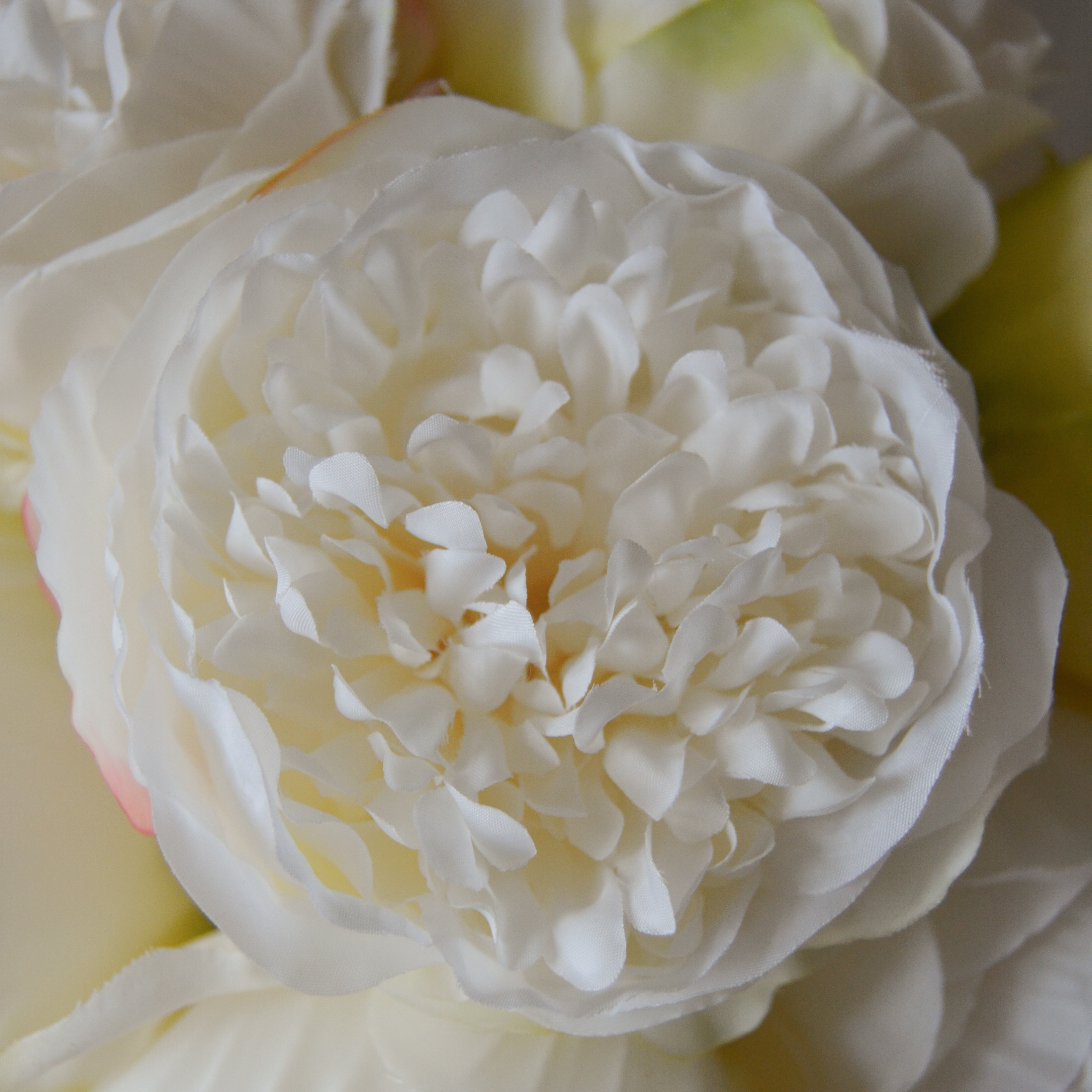 Mini Peony Bouquet — kunstbloemen boeket van Botane, detailfoto 2