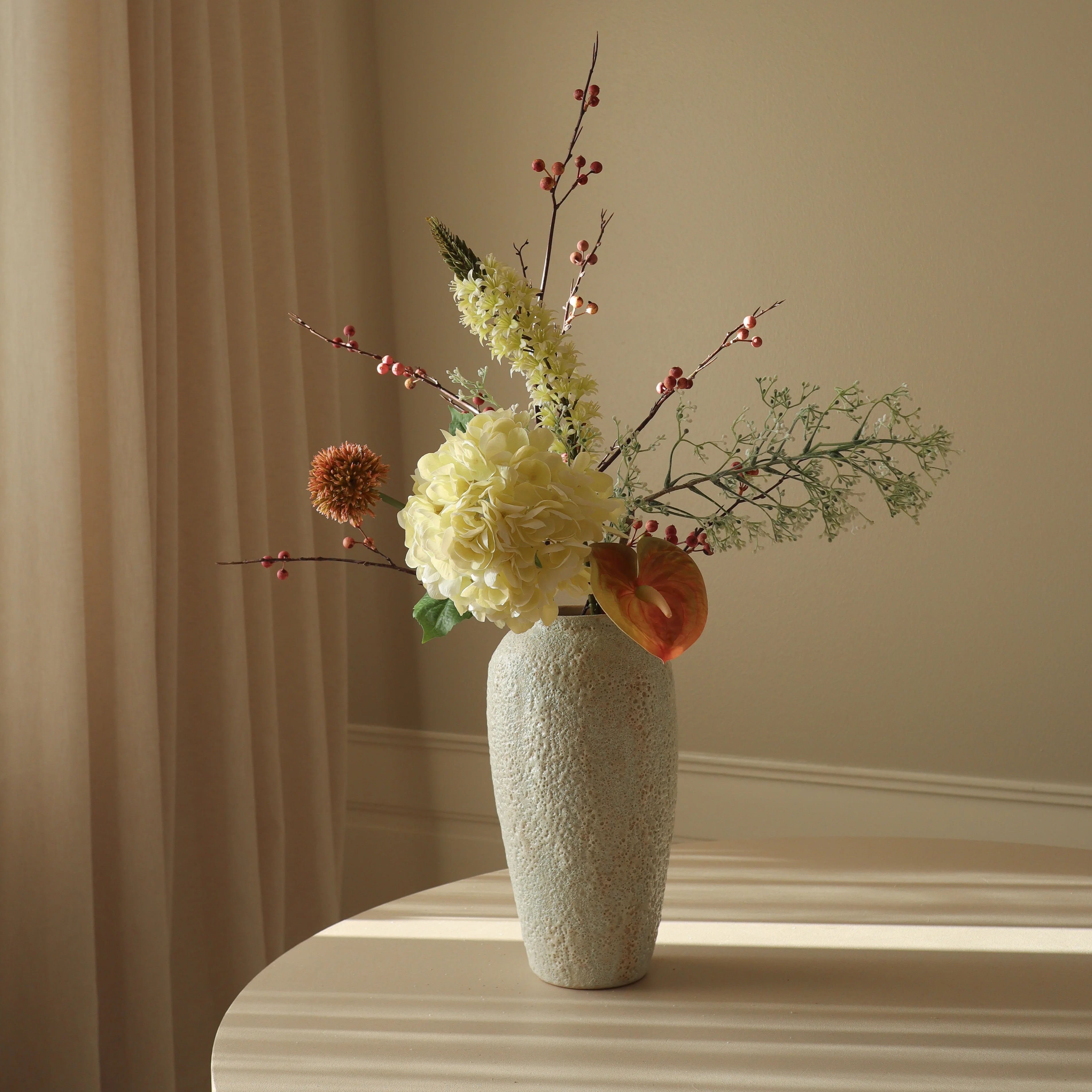 Frosted Amber — kunstbloemen boeket van Botane