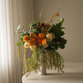 Wild Solstice met vaas — kunstbloemen bundel van Botane