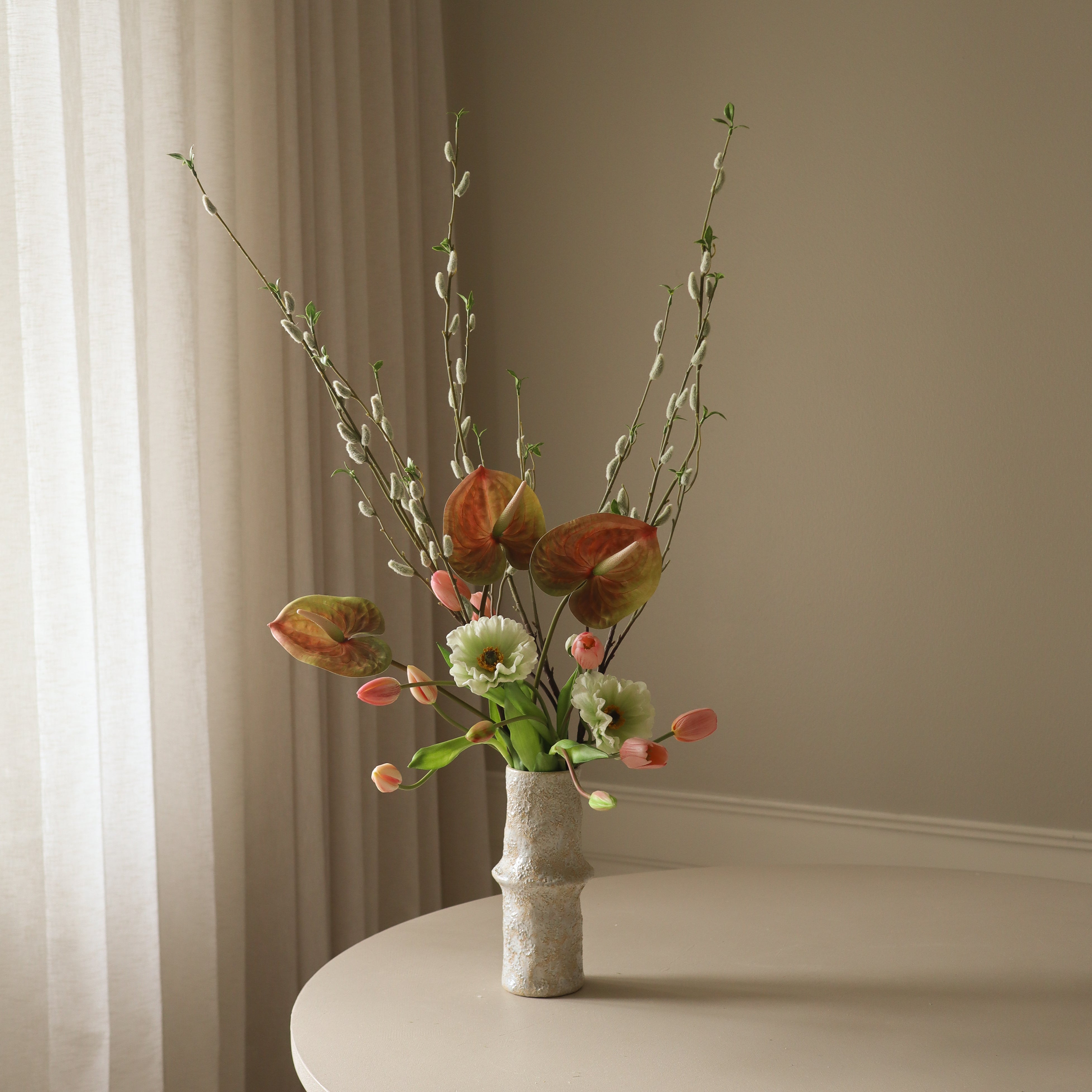 Poetic Spring met vaas — kunstbloemen bundel van Botane