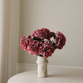 Burgundy Hydrangea Bouquet — kunstbloemen boeket van Botane